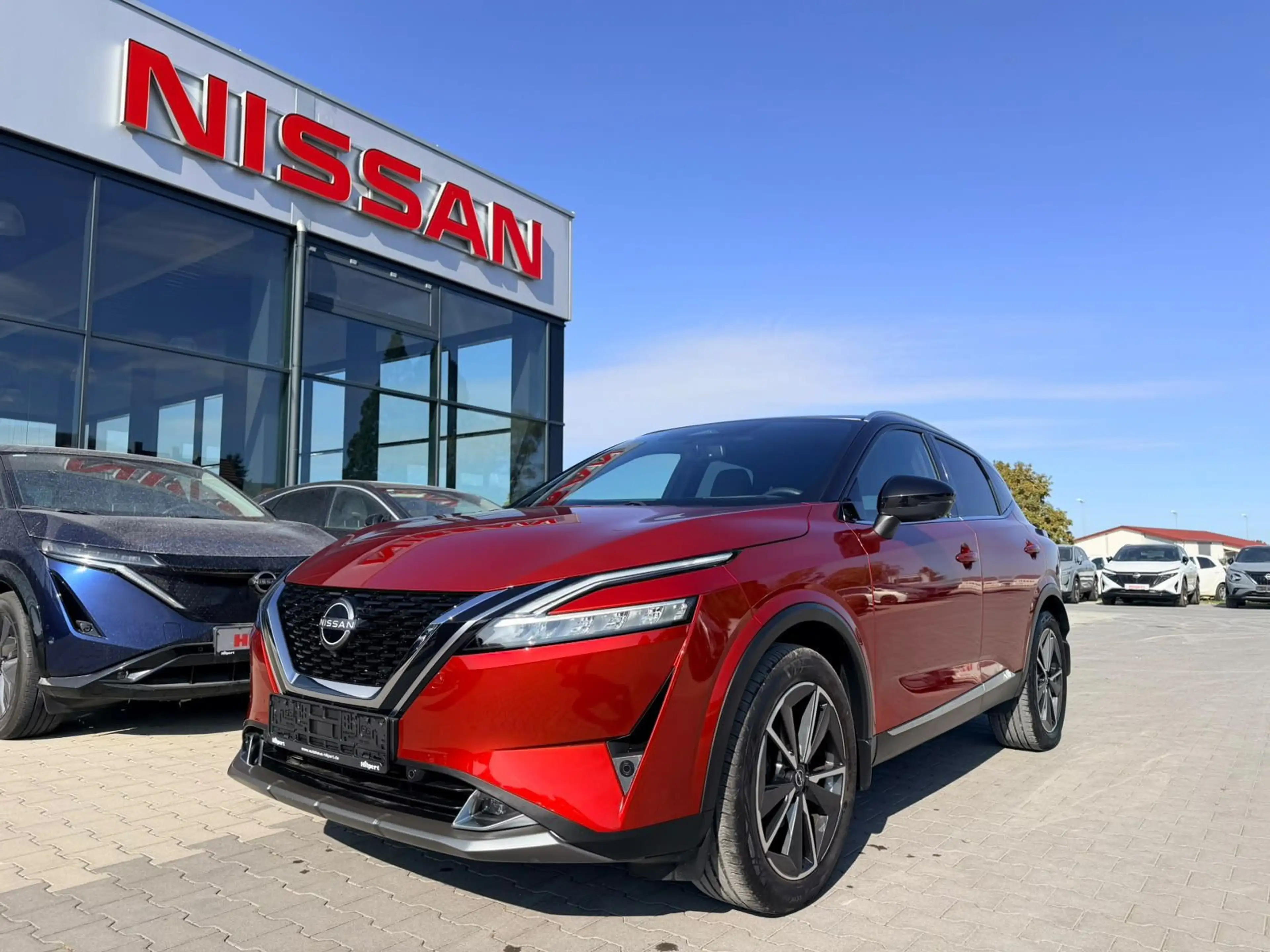 Nissan Qashqai 1.3DIG-T Tekna 158PS Tekna Design Bose — photo 2