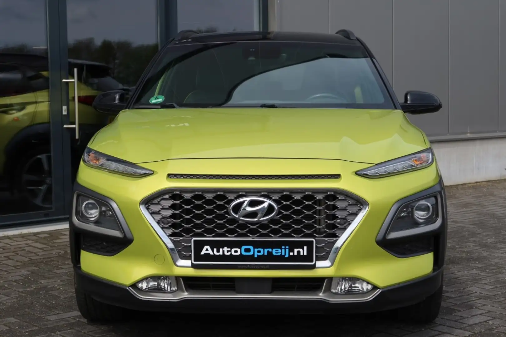 Hyundai KONA 1.0T Premium Clima, NAVI, Camera, Cruise, Stoel / Groen - 2
