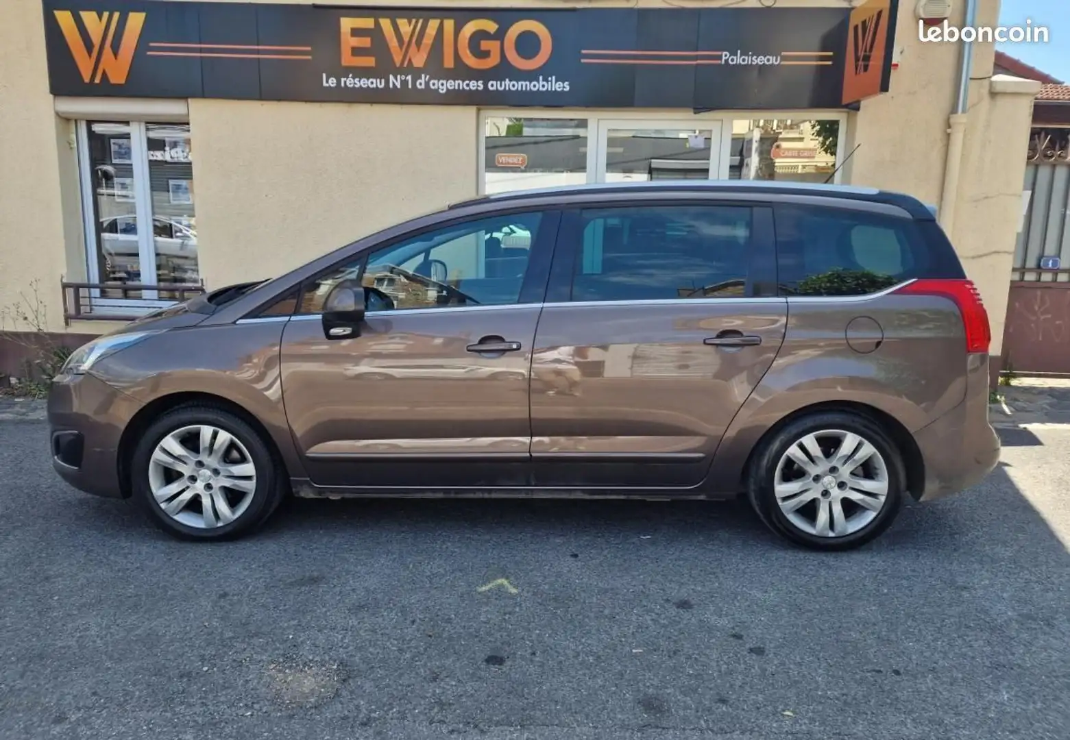 Peugeot 5008 GENERATION-I 2.0 BLUEHDI 150Ch ALLURE DISTRIBUTION - 2