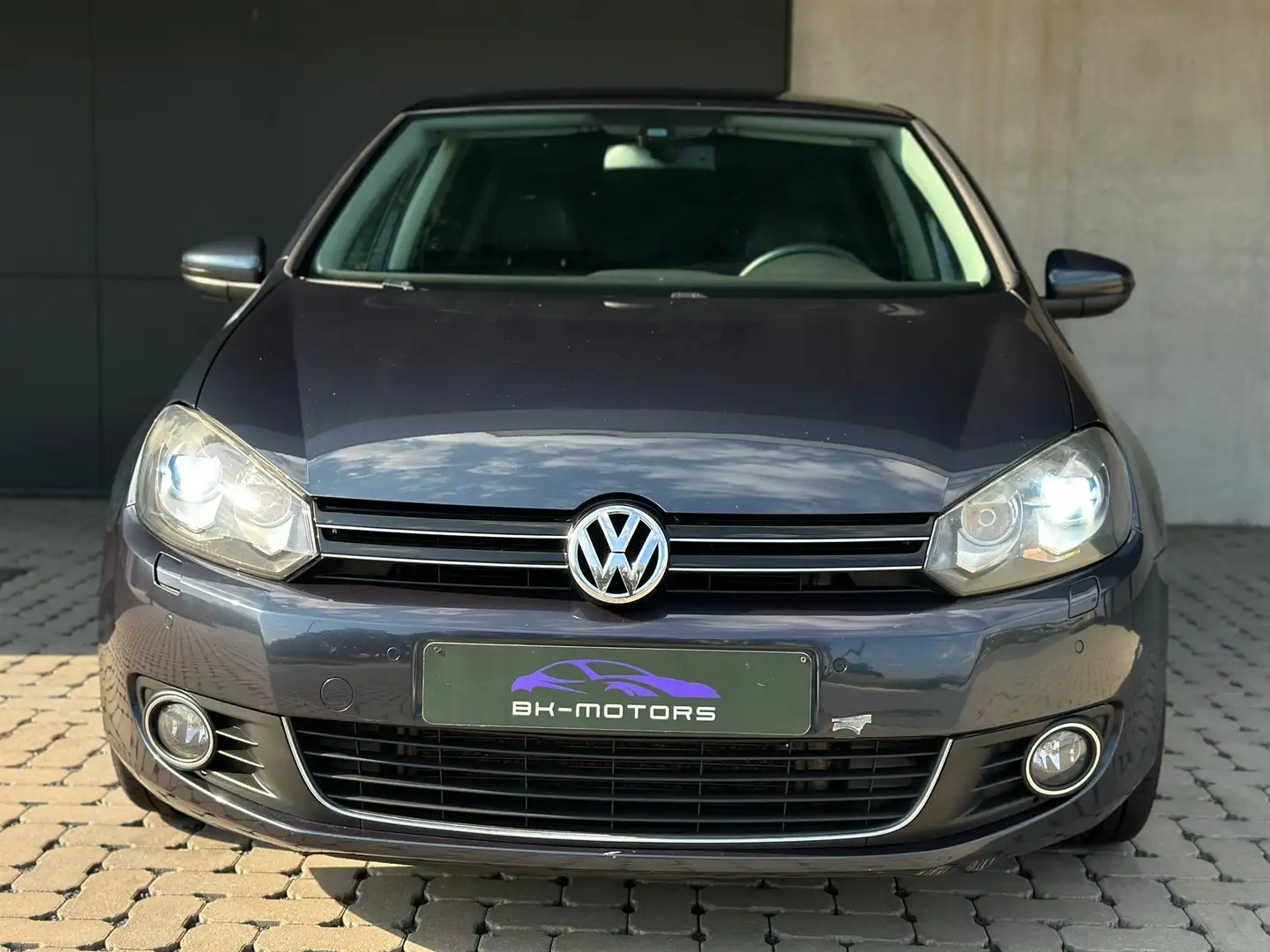 Volkswagen Golf 2.0 TDI DPF DSG Highline Bleu - 2