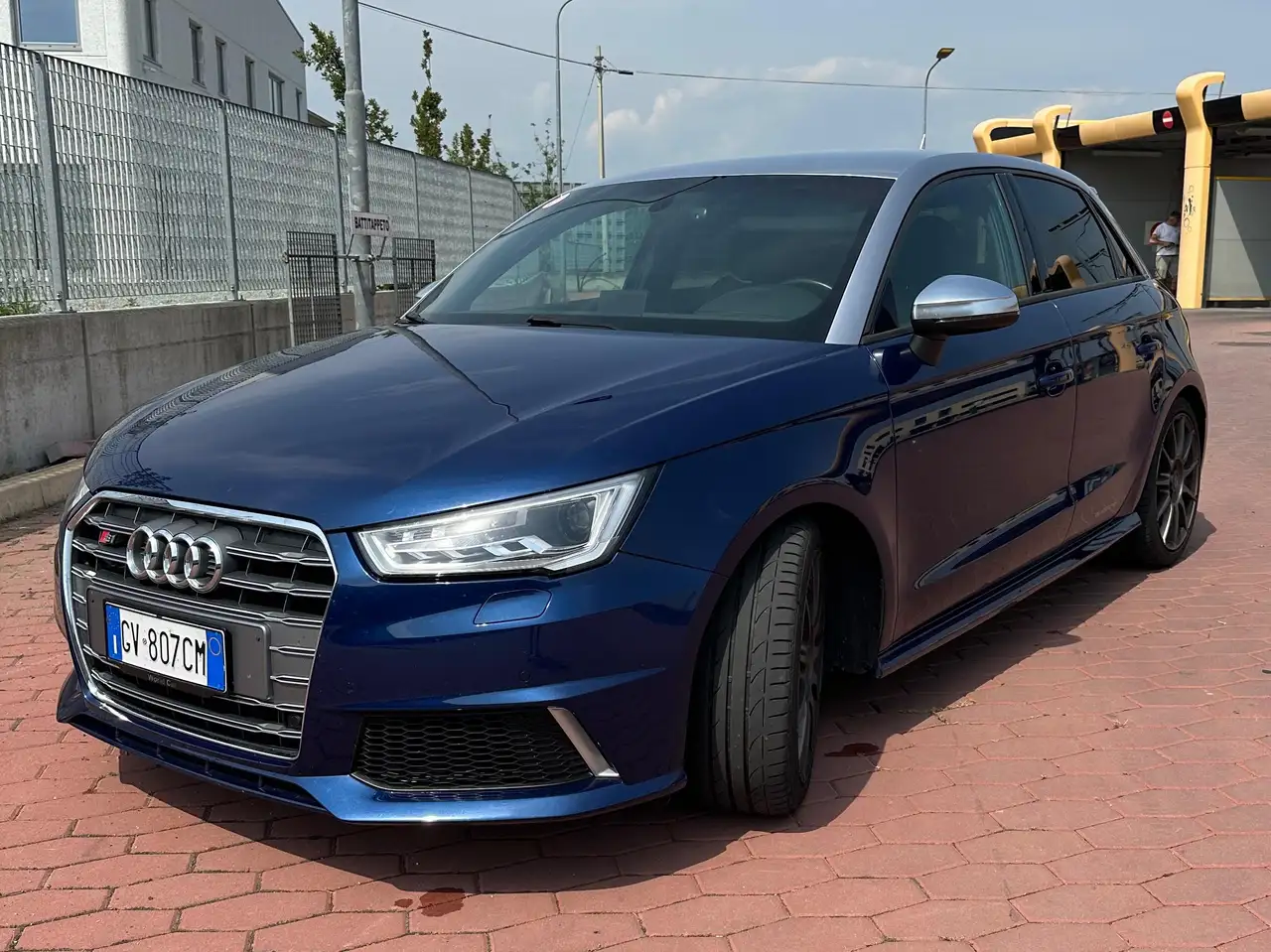Audi S1