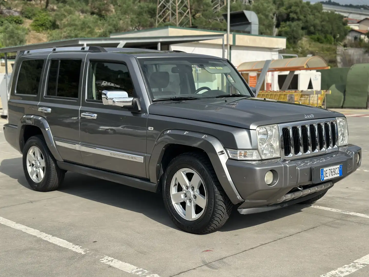 Jeep Commander 3.0 V6 crd Limited auto - 2