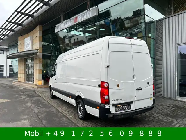 Volkswagen Crafter view 3