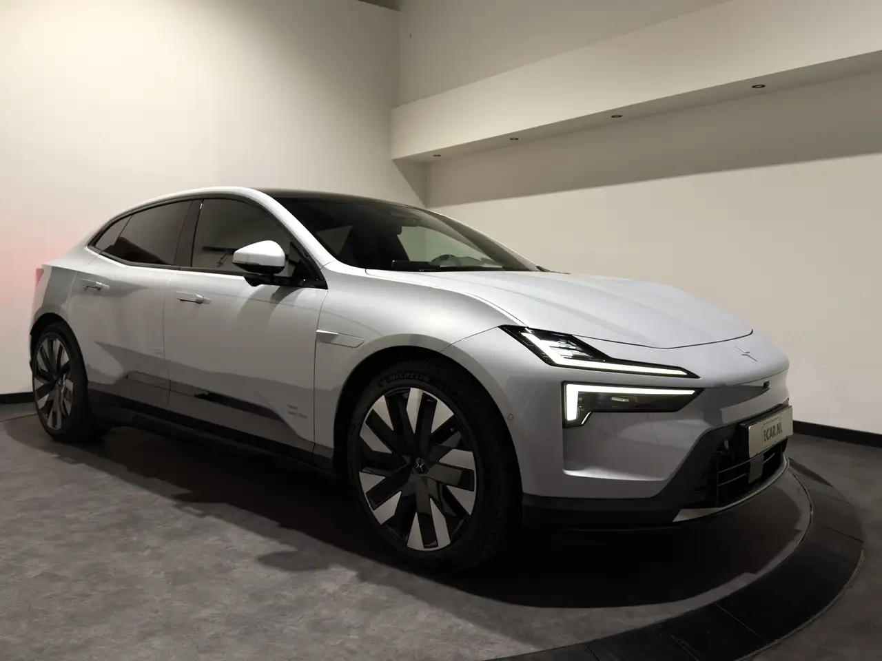 Polestar 4 2024