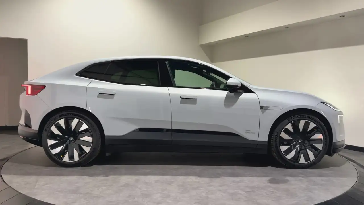 Polestar 4 2024