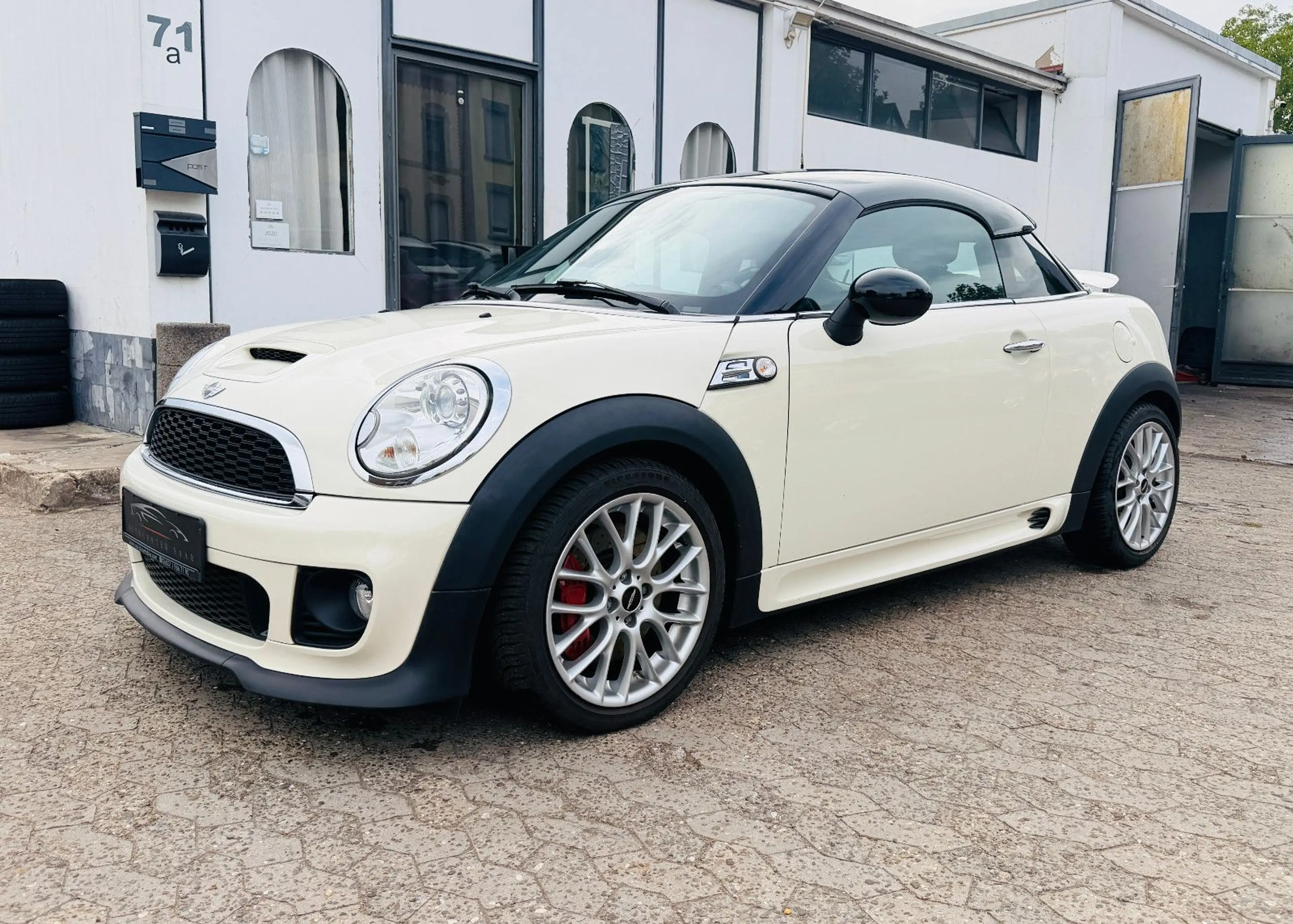 MINI John Cooper Works Coupé Xenon Tempomat SHZG PDC — photo 3