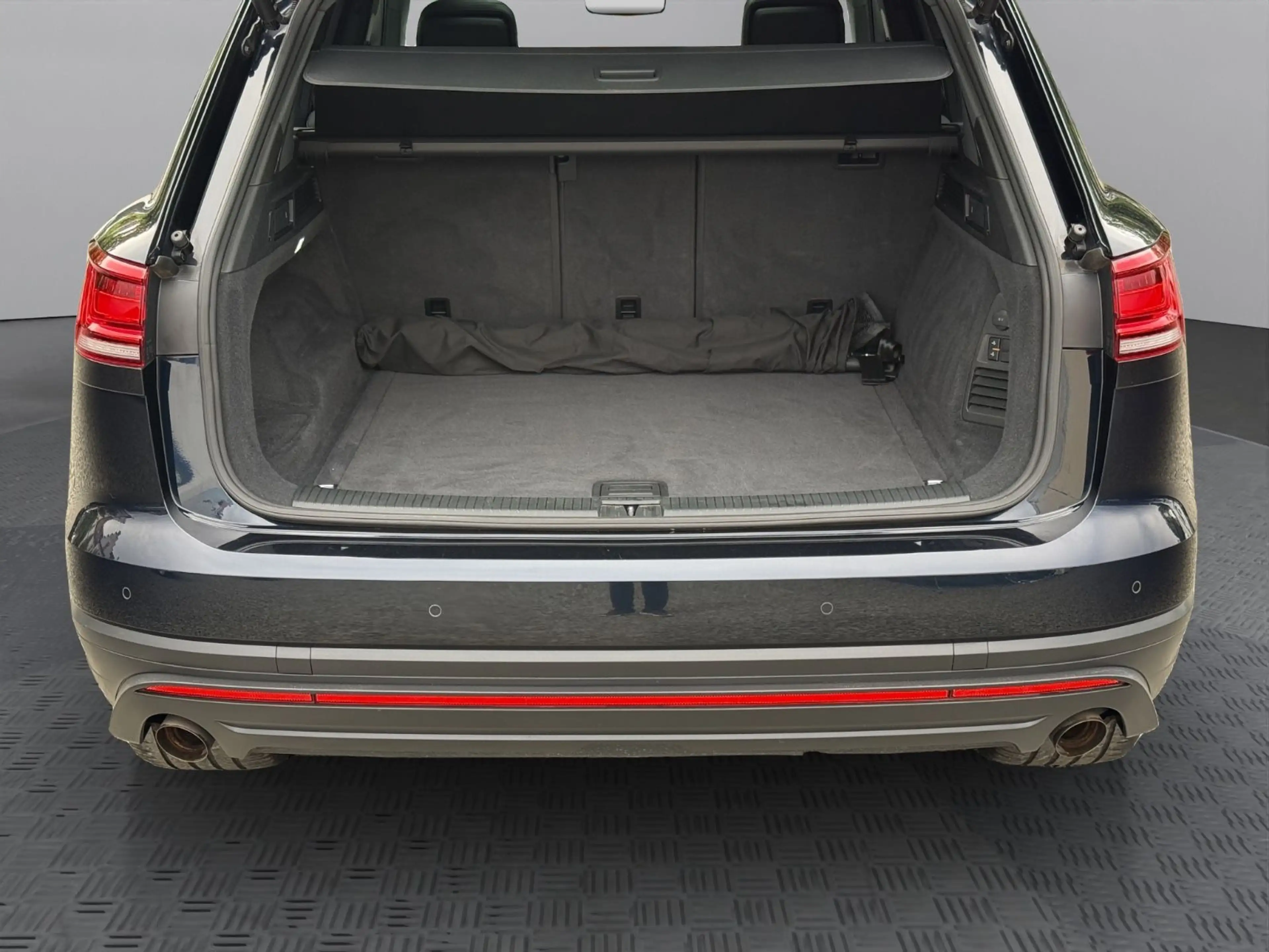 Volkswagen Touareg 3.0TDI°Pano°Leder°Cam°HeadUp°AHK°Virt.C — photo 11