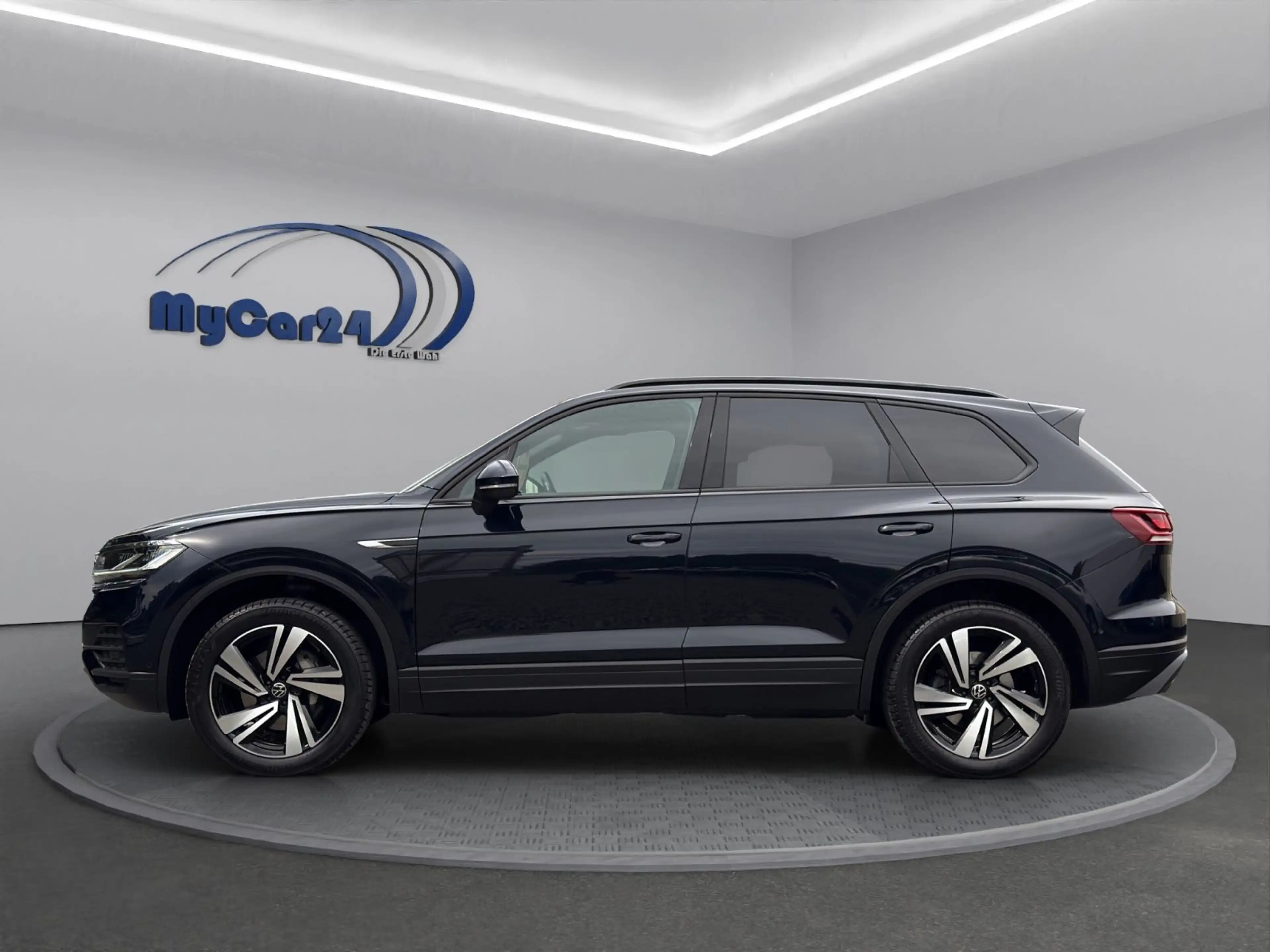 Volkswagen Touareg 3.0TDI°Pano°Leder°Cam°HeadUp°AHK°Virt.C — photo 12