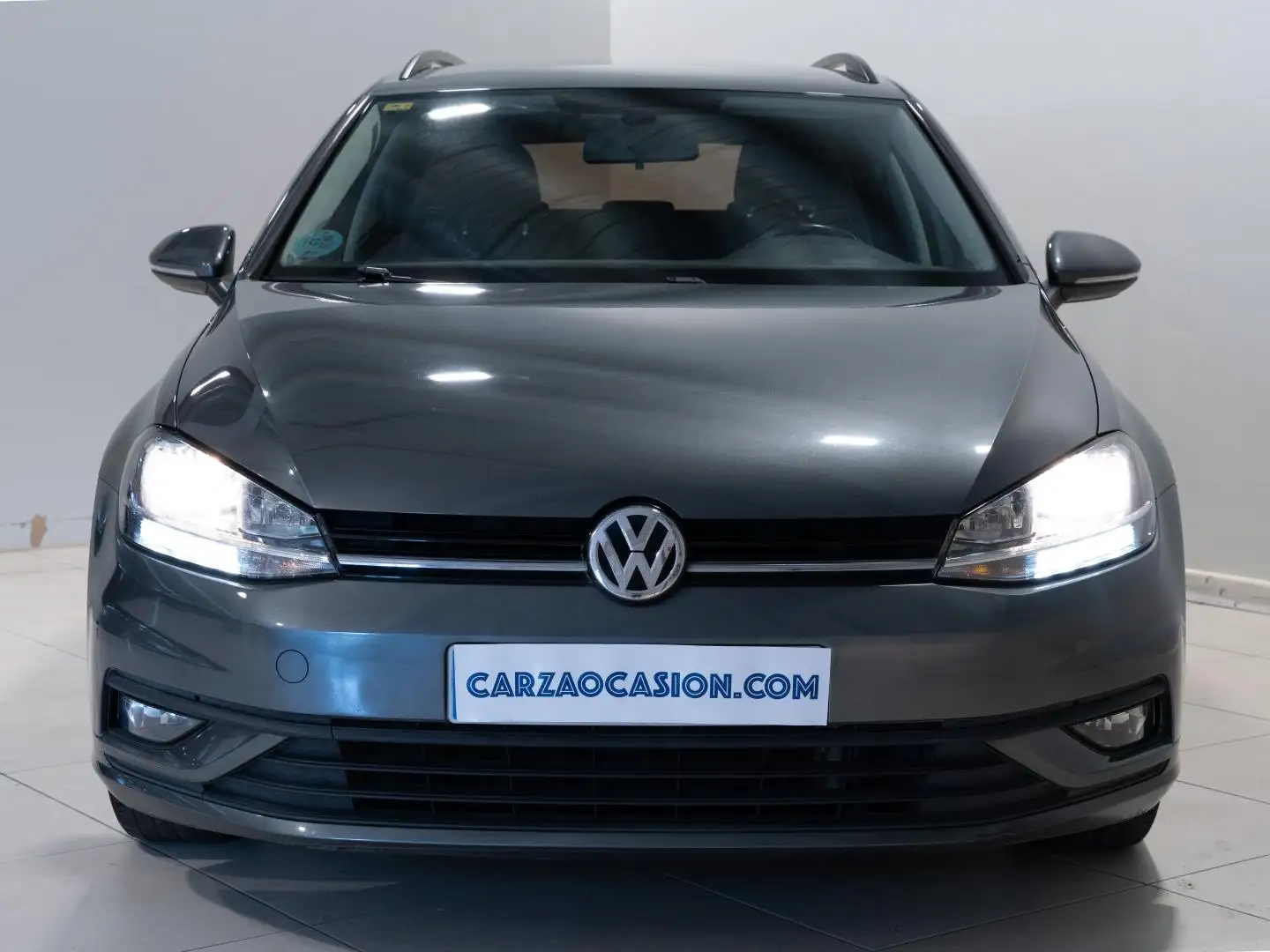Volkswagen Golf Variant 1.6TDI Business Edition Gris - 2