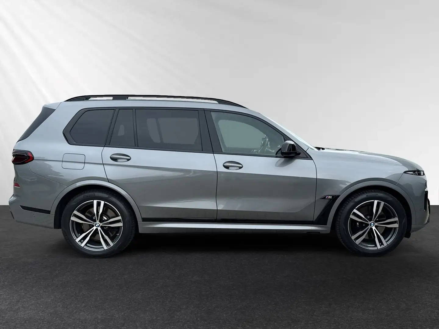 BMW X7 M 60i xDrive *€ 1.190 Zubehörbonus*M Sport Pro Grau - 2