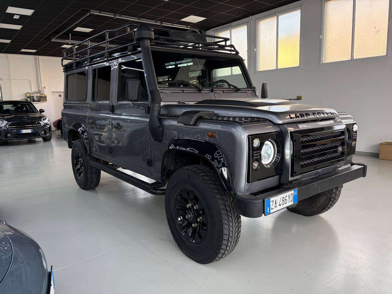 Land Rover Defender