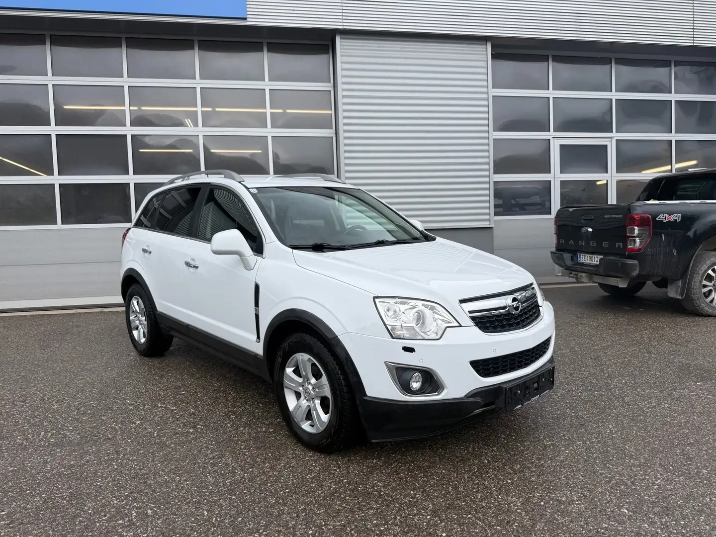 Opel Antara Antara 2,2 CDTI 4x4  Aut. Cosmo Weiß - 1
