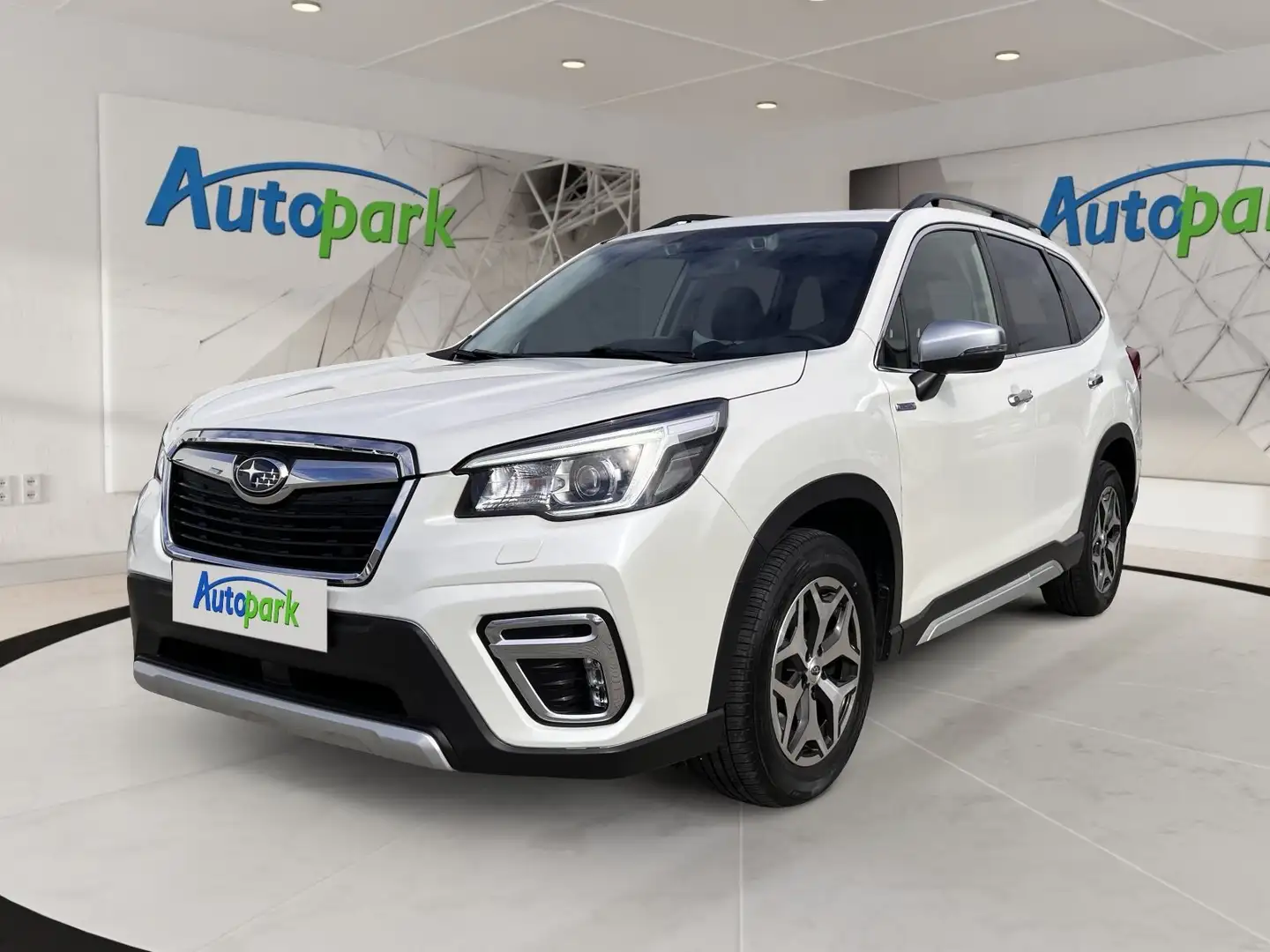 Subaru Forester 2,0ie Mild Hybrid Style Weiß - 1