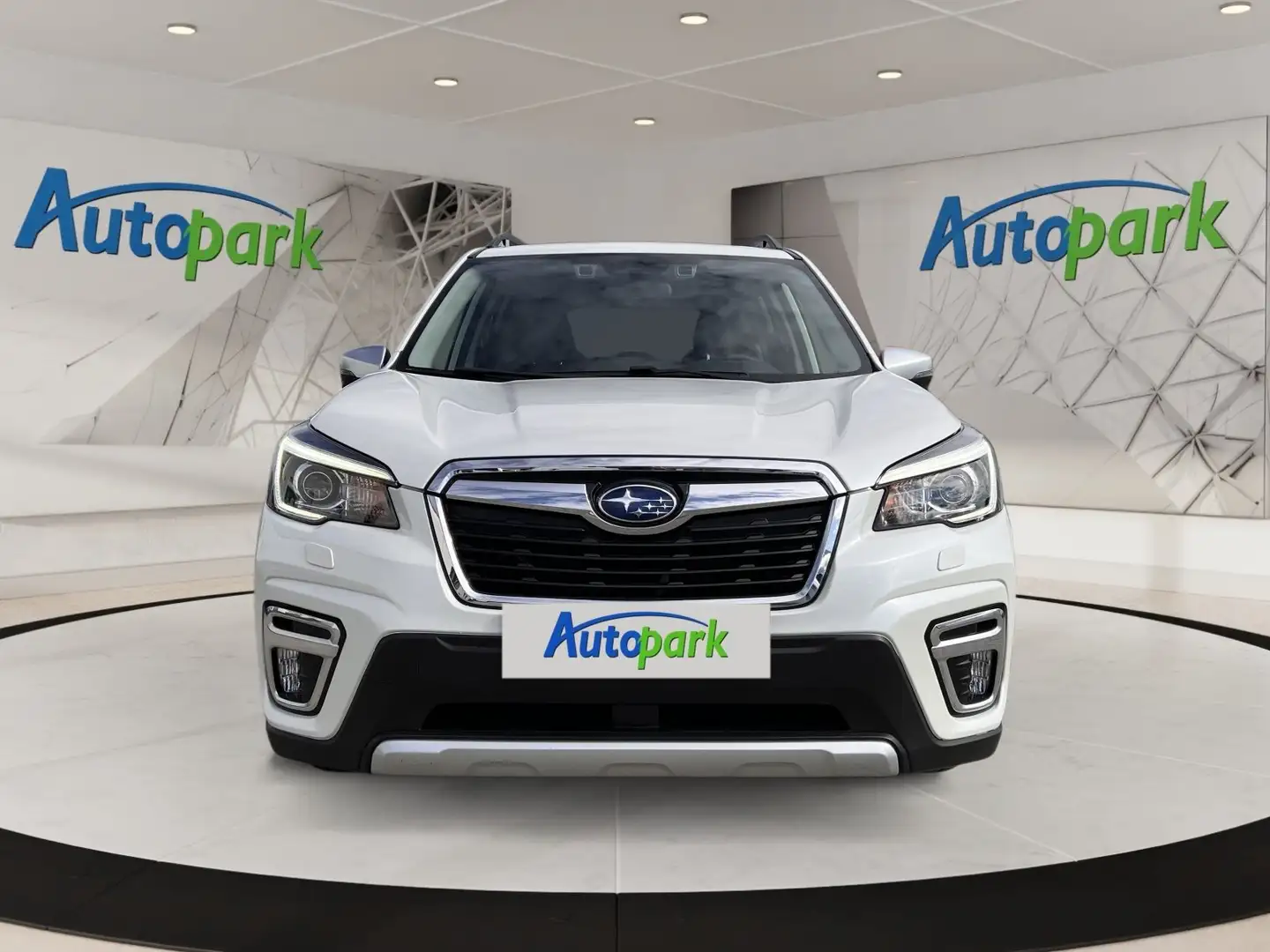 Subaru Forester 2,0ie Mild Hybrid Style Weiß - 2