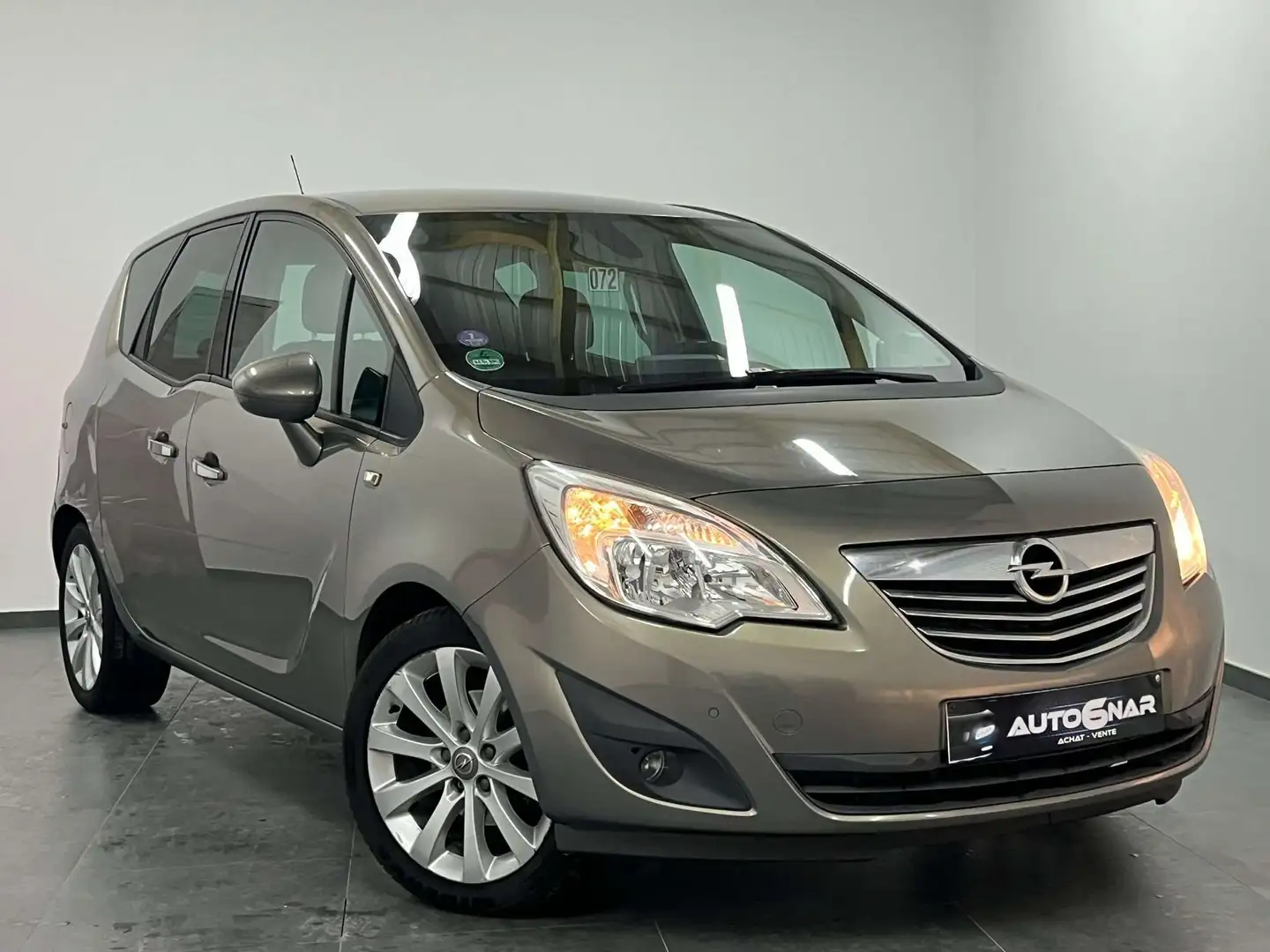 Opel Meriva 1.4i ecoFLEX Navi - Carnet - 1er Main Brun - 1
