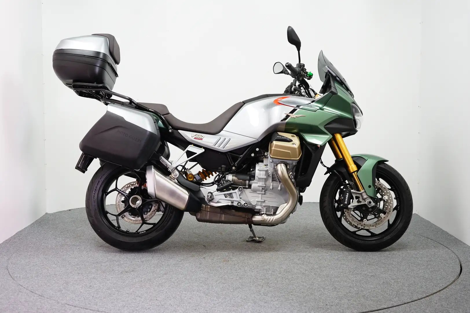 Moto Guzzi V 100 MANDELLO S - 1