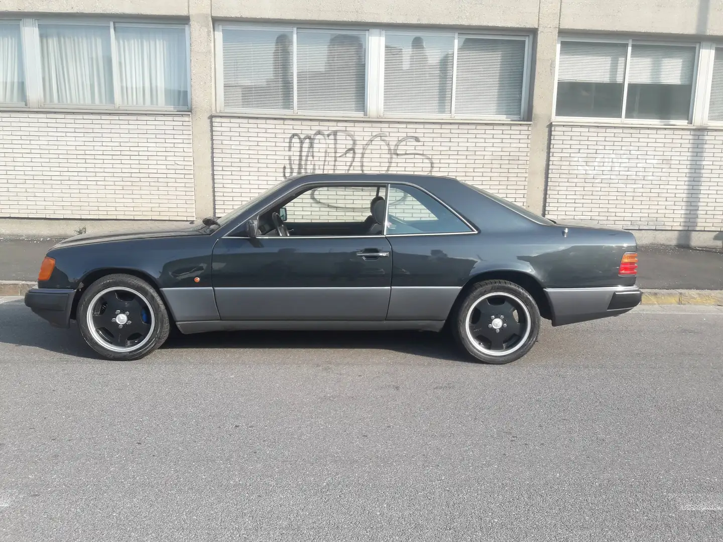 Mercedes-Benz E 230 E Coupe 230 CE Sportline Negro - 1