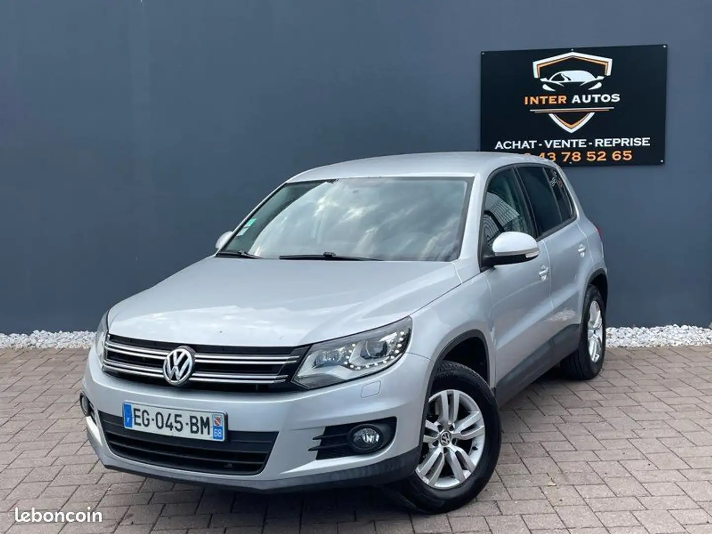 Volkswagen Tiguan 2.0 TDI 4 motions Gris - 2