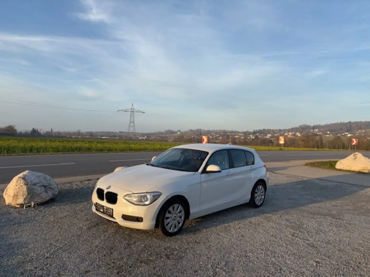 BMW 116 116d Weiß - 2