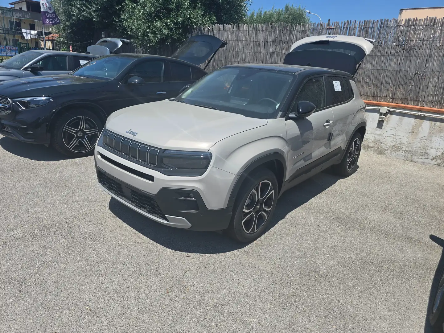 Jeep Avenger Avenger 1.2 turbo e-hybrid mhev Summit 102cv edct6 Argento - 2