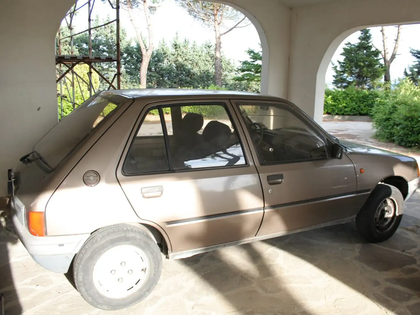 Peugeot 205 205 5p 1.8d GR 5m - 2