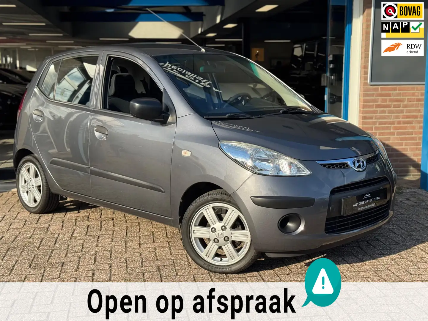 Hyundai i10 1.1 Active Cool 2009 5drs ZWART AIRCO APK NAP! Gris - 1