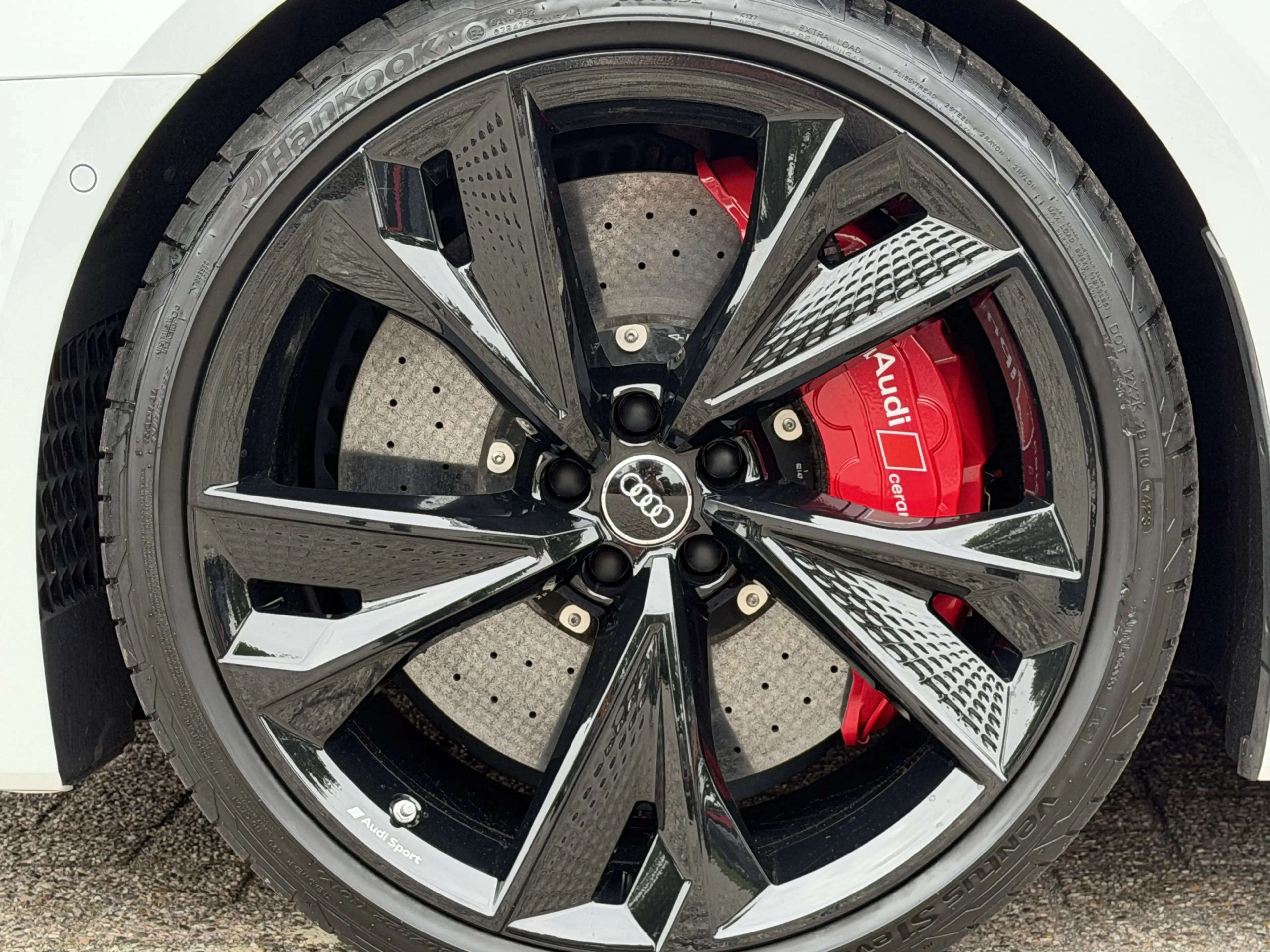 Audi RS7 Sportback 4.0 TFSI quattro | Keramisch | Vierwiels — photo 12