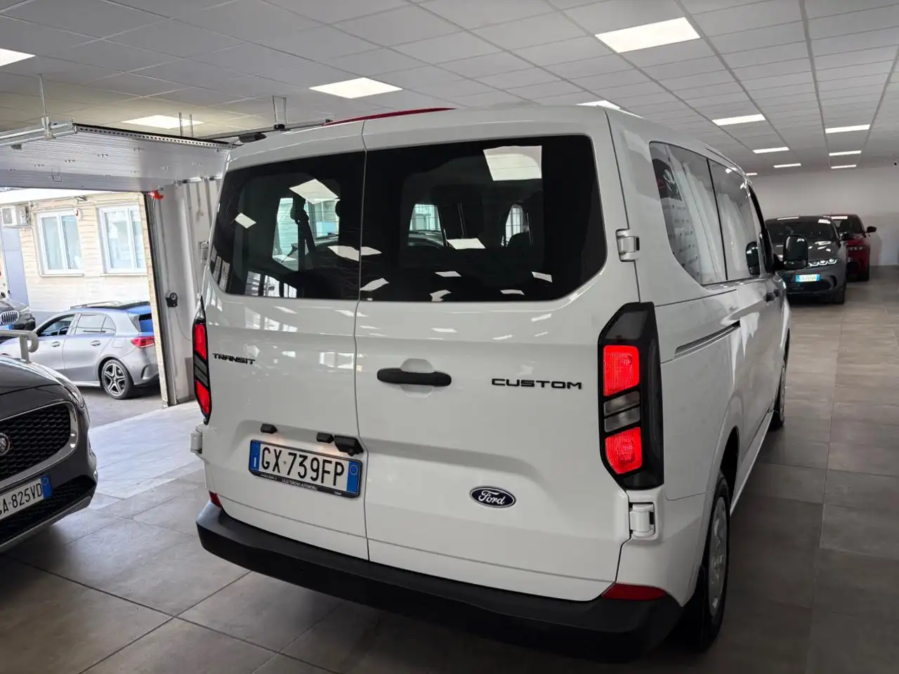 Ford Transit Custom 320 2.0 EcoBlue 136CVCombi 9 POSTI +IVA, миниатюра 6
