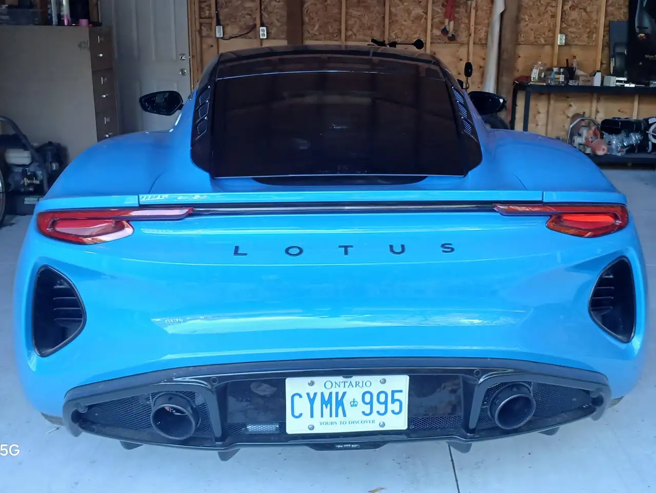 Lotus Emira снимка Lotus Emira
