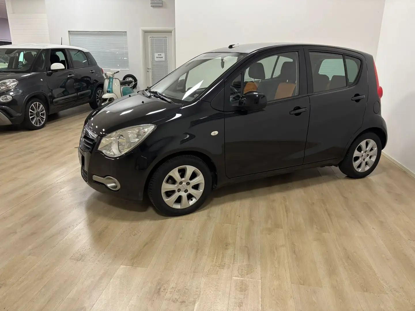 Opel Agila Agila II 2008 1.2 16v Enjoy 86cv Noir - 2