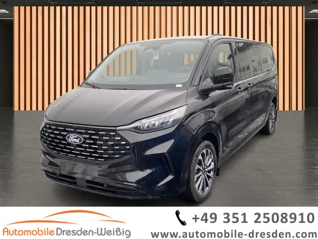 Ford Tourneo Custom in Black for sale