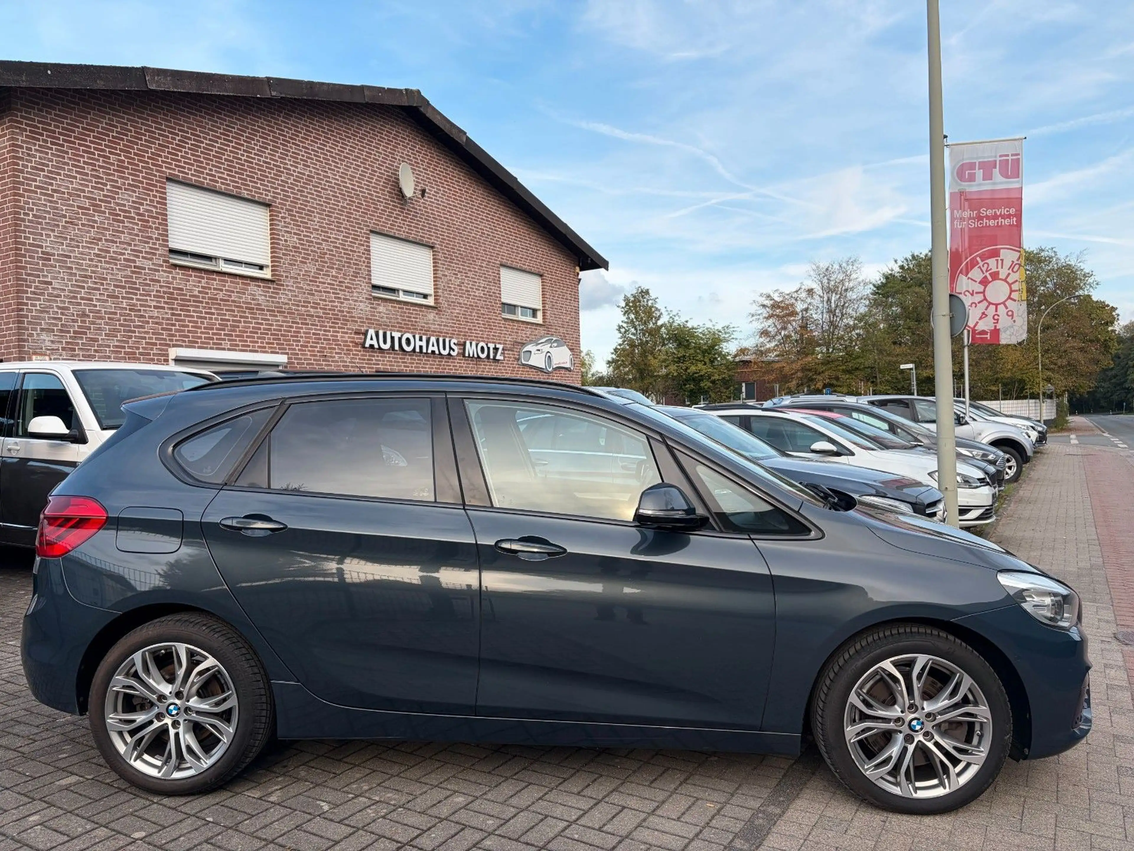 BMW 225 Sport Line — photo 5