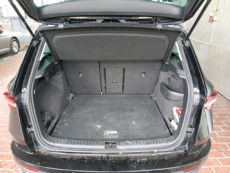 Skoda Karoq Tour 2.0TDI DSG Navi AHK SHZ LED Alu17 — photo 7