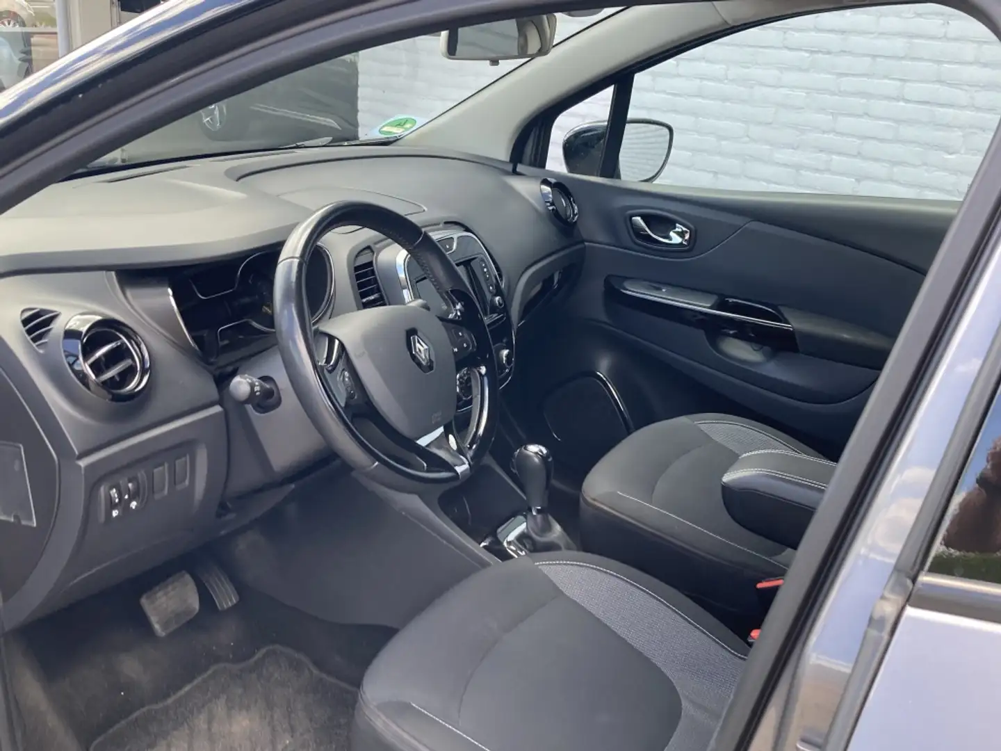 Renault Captur 1.2 TCe Dynamique Automaat | Navi | Trekhaak | CPV Gris - 2