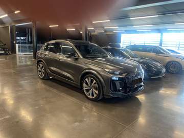 SQ6 E-TRON