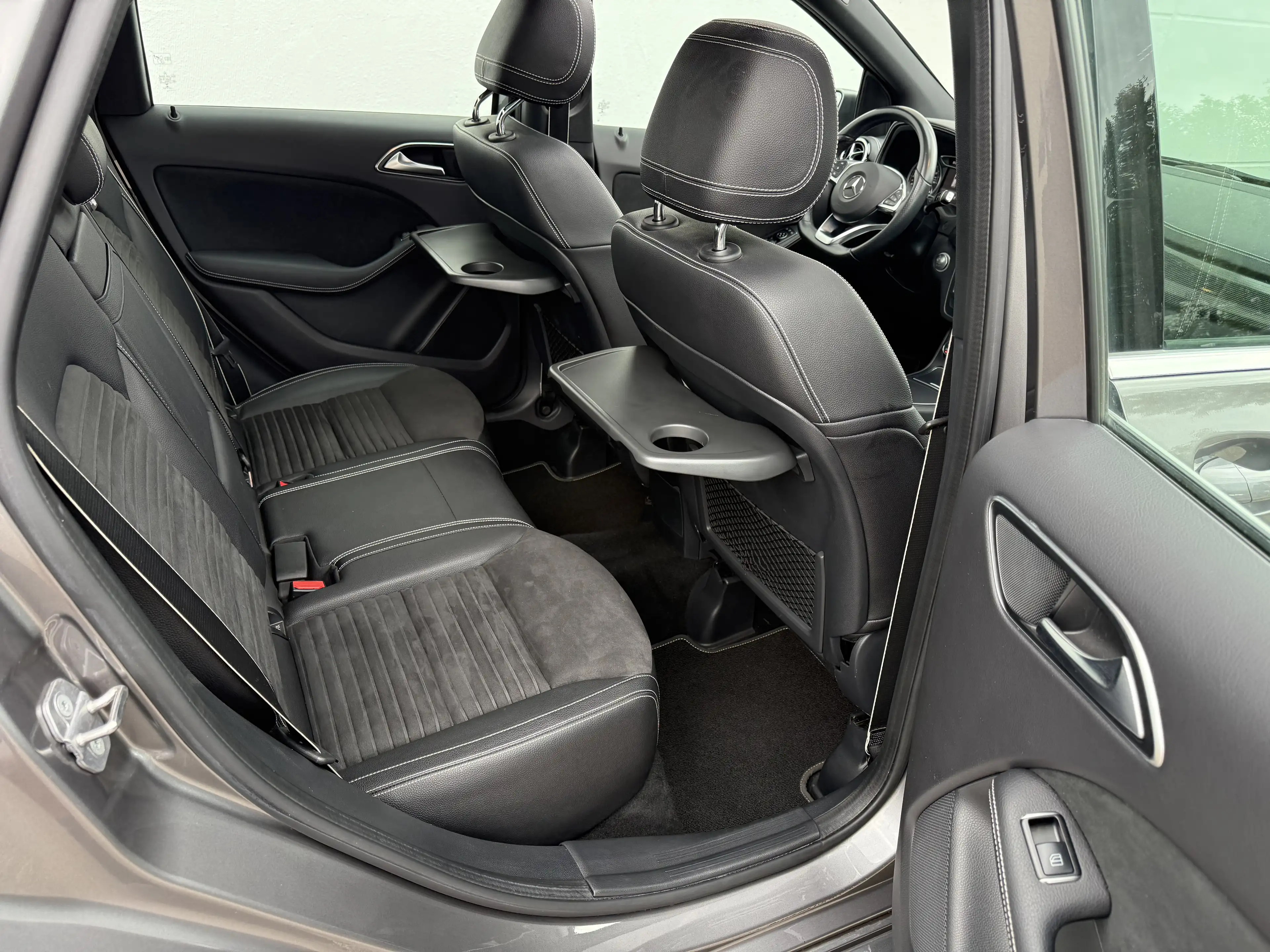 Mercedes-Benz B 250 B 250 4Matic AMG LINE (246.246) — photo 14