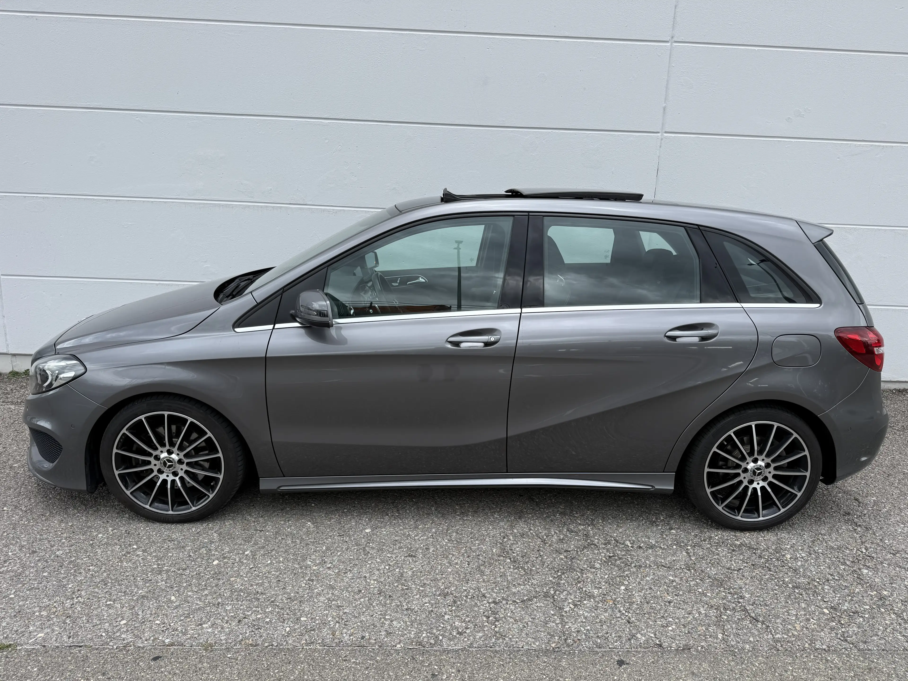 Mercedes-Benz B 250 B 250 4Matic AMG LINE (246.246) — photo 10