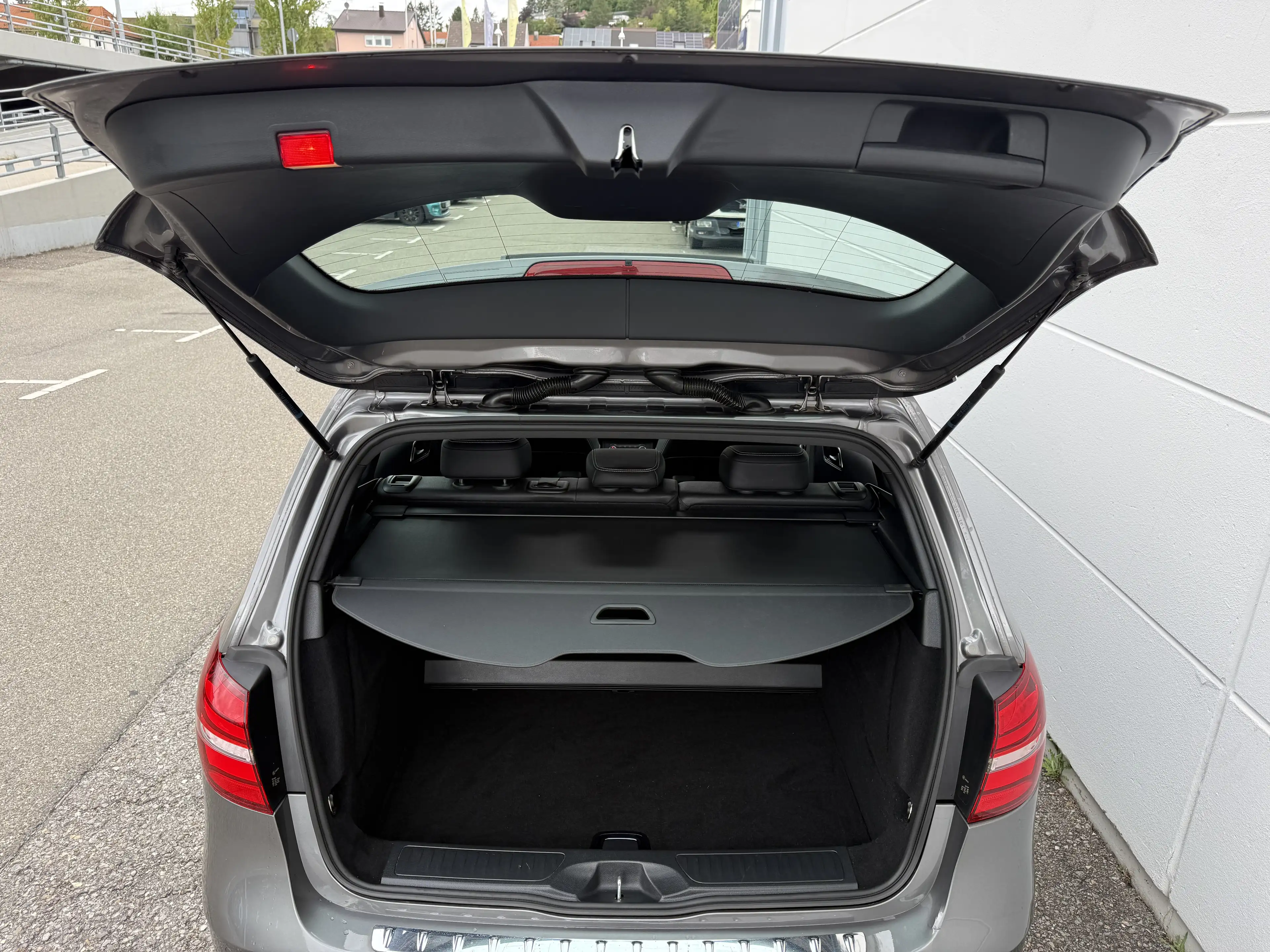 Mercedes-Benz B 250 B 250 4Matic AMG LINE (246.246) — photo 12