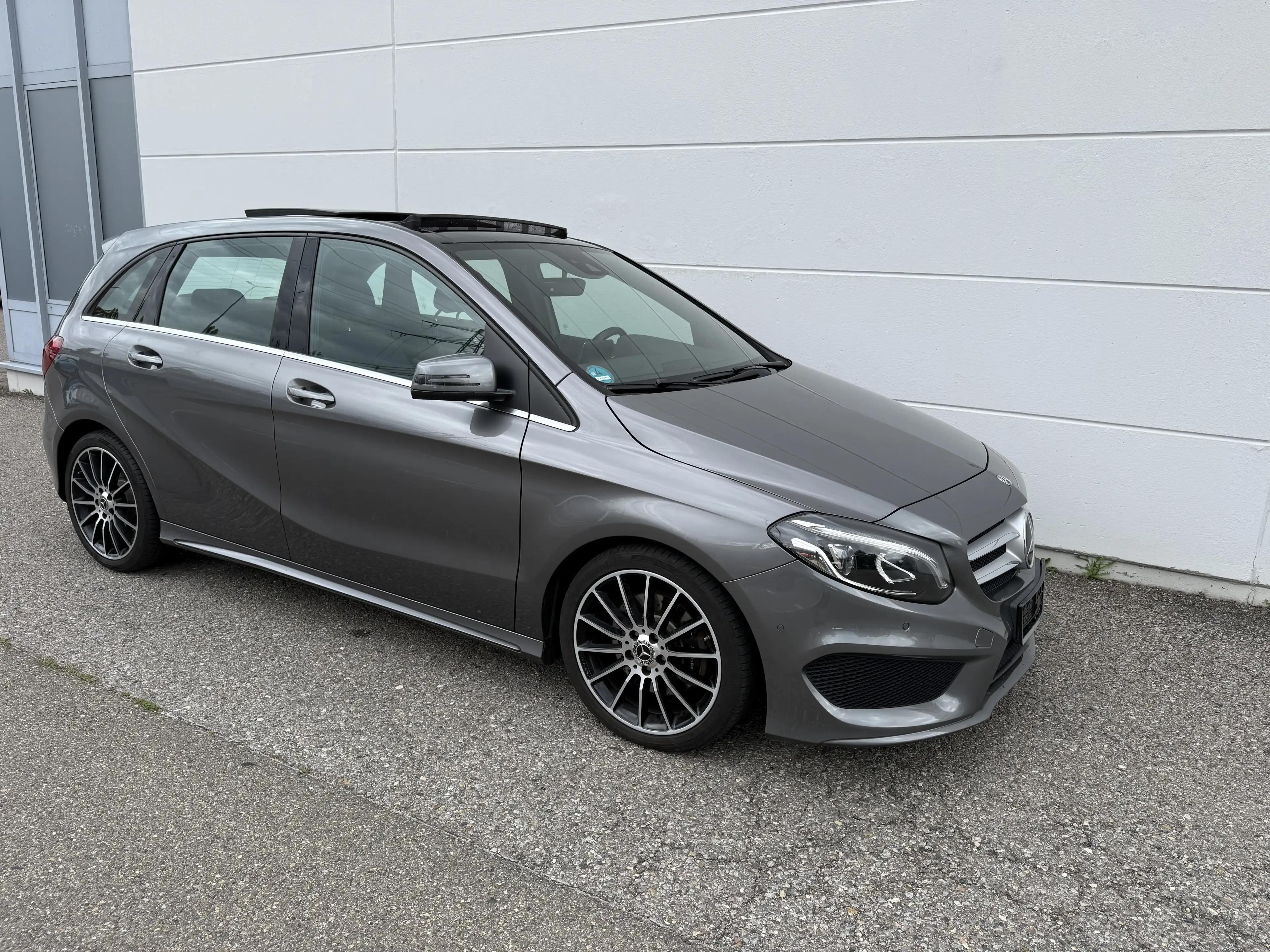 Mercedes-Benz B 250 B 250 4Matic AMG LINE (246.246) — photo 3