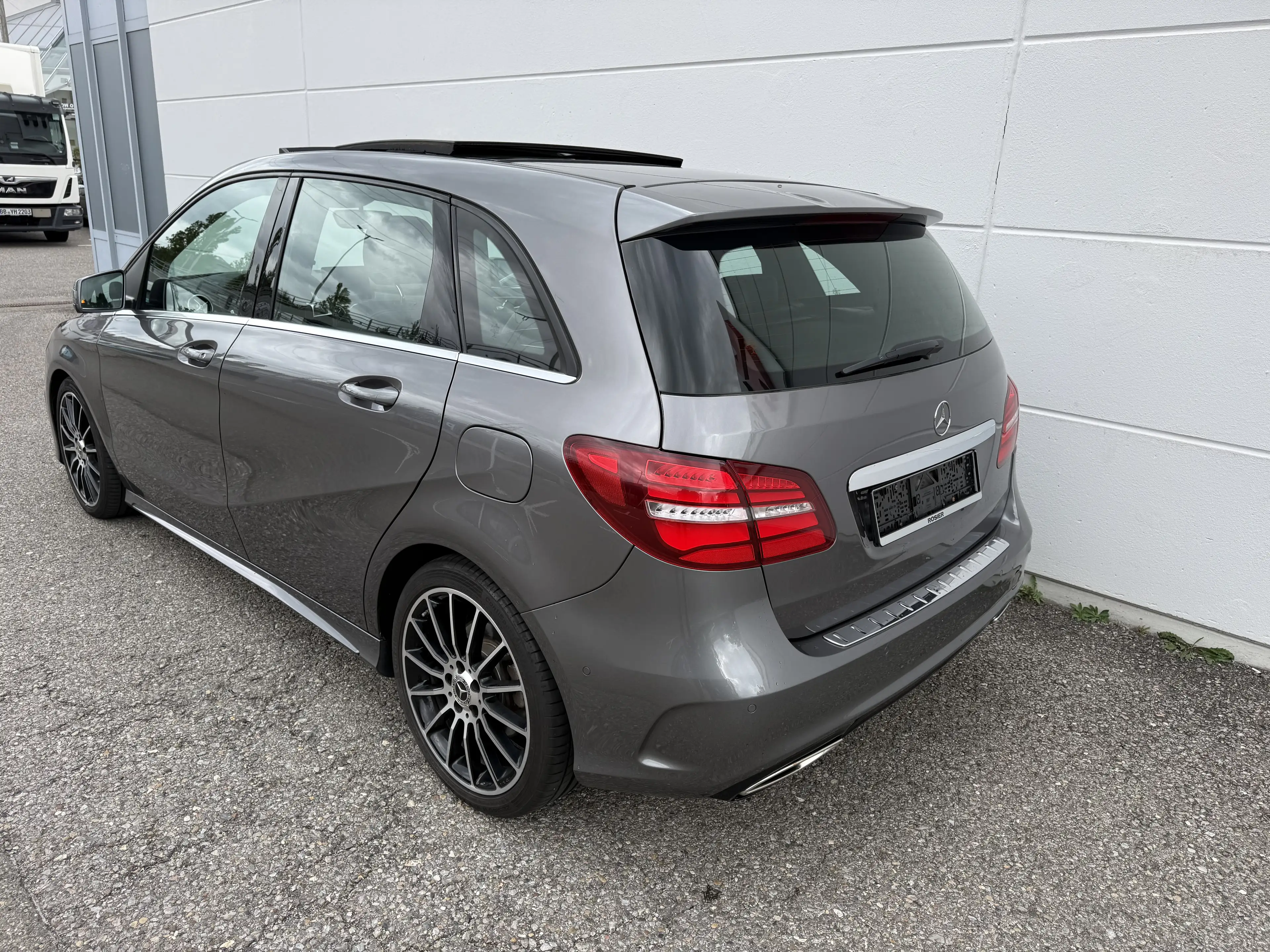 Mercedes-Benz B 250 B 250 4Matic AMG LINE (246.246) — photo 8