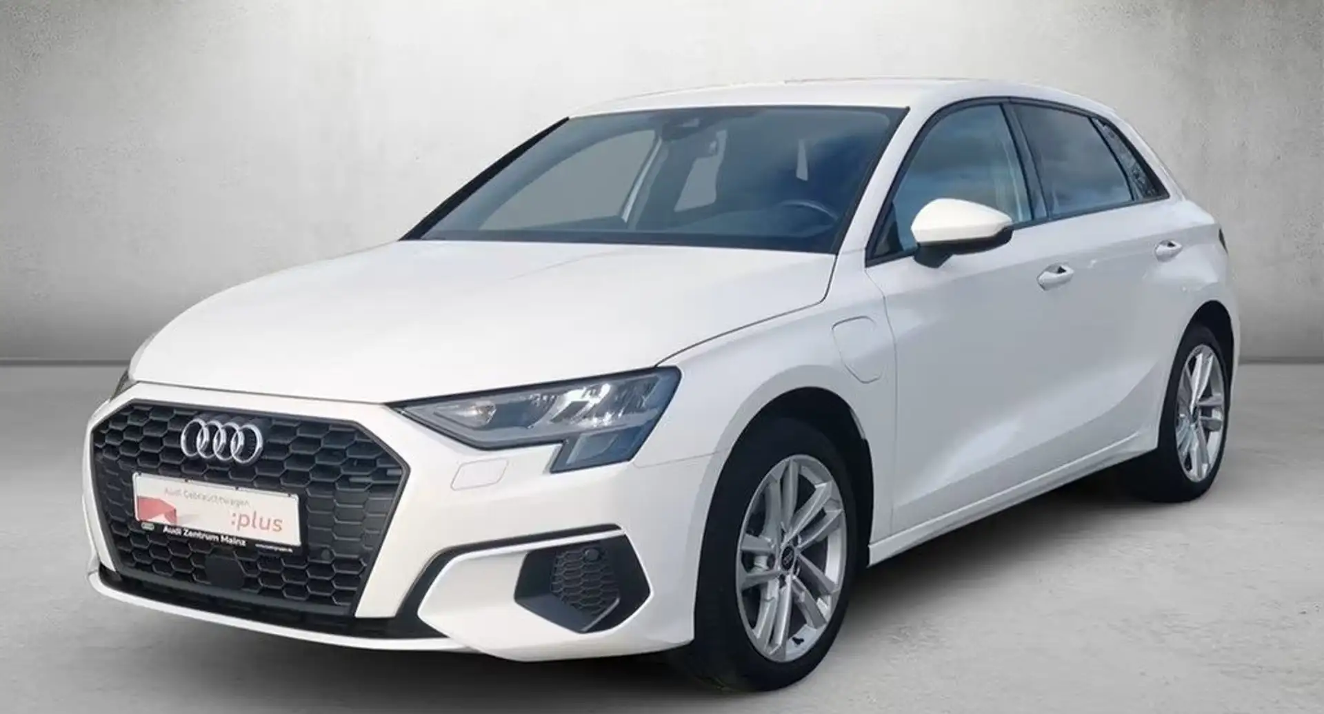 Audi A3 Sportback 40 1.4 tfsi e S-tronic 204cv 2022 17" Blanc - 1