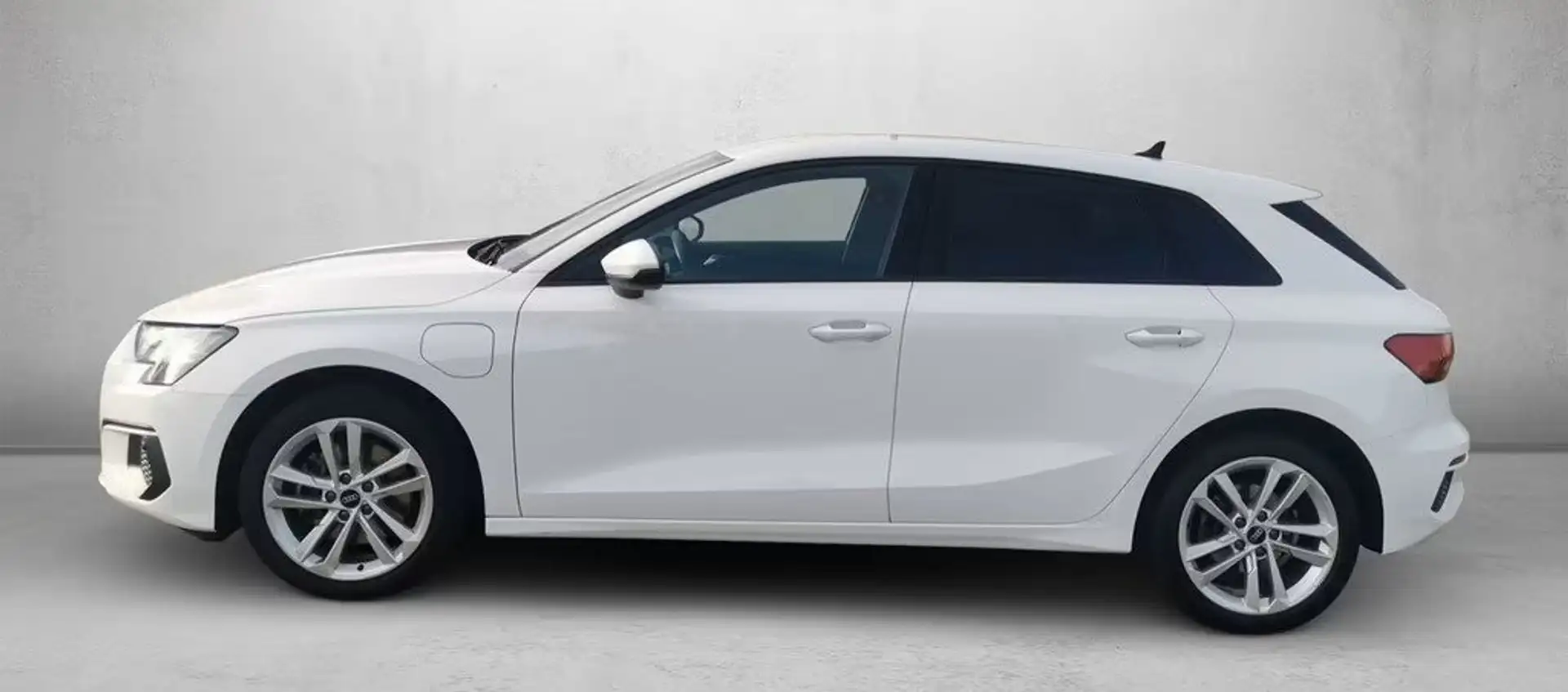 Audi A3 Sportback 40 1.4 tfsi e S-tronic 204cv 2022 17" Blanc - 2