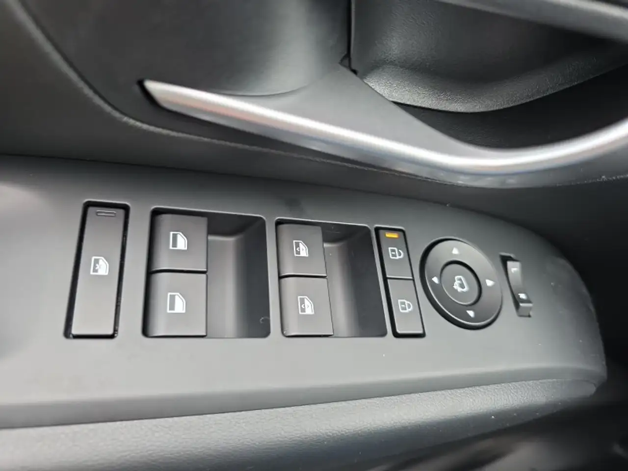 Hyundai TUCSON 1.6 T-GDI HEV 239PS Navi/LED/Kamera/Keyless *, миниатюра 22