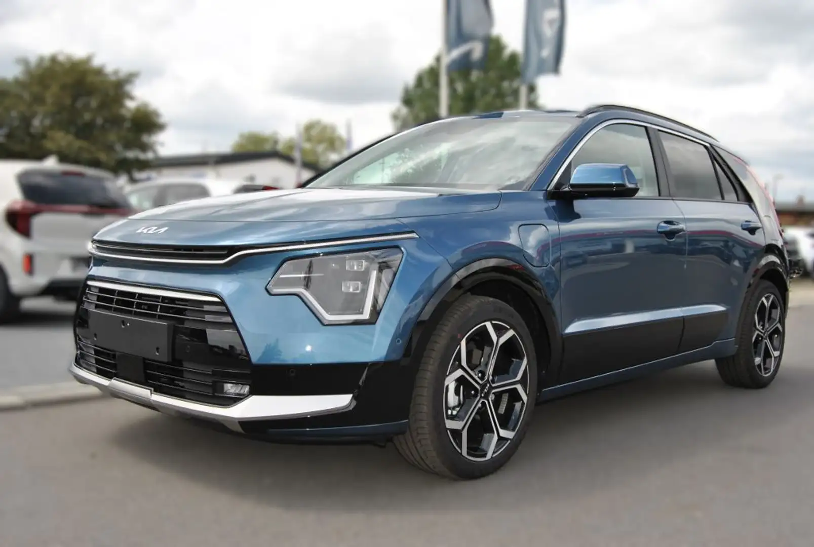Kia Niro 1.6 GDI PHEV Aut. Spirit UVP 49.953 EUR Blau - 1