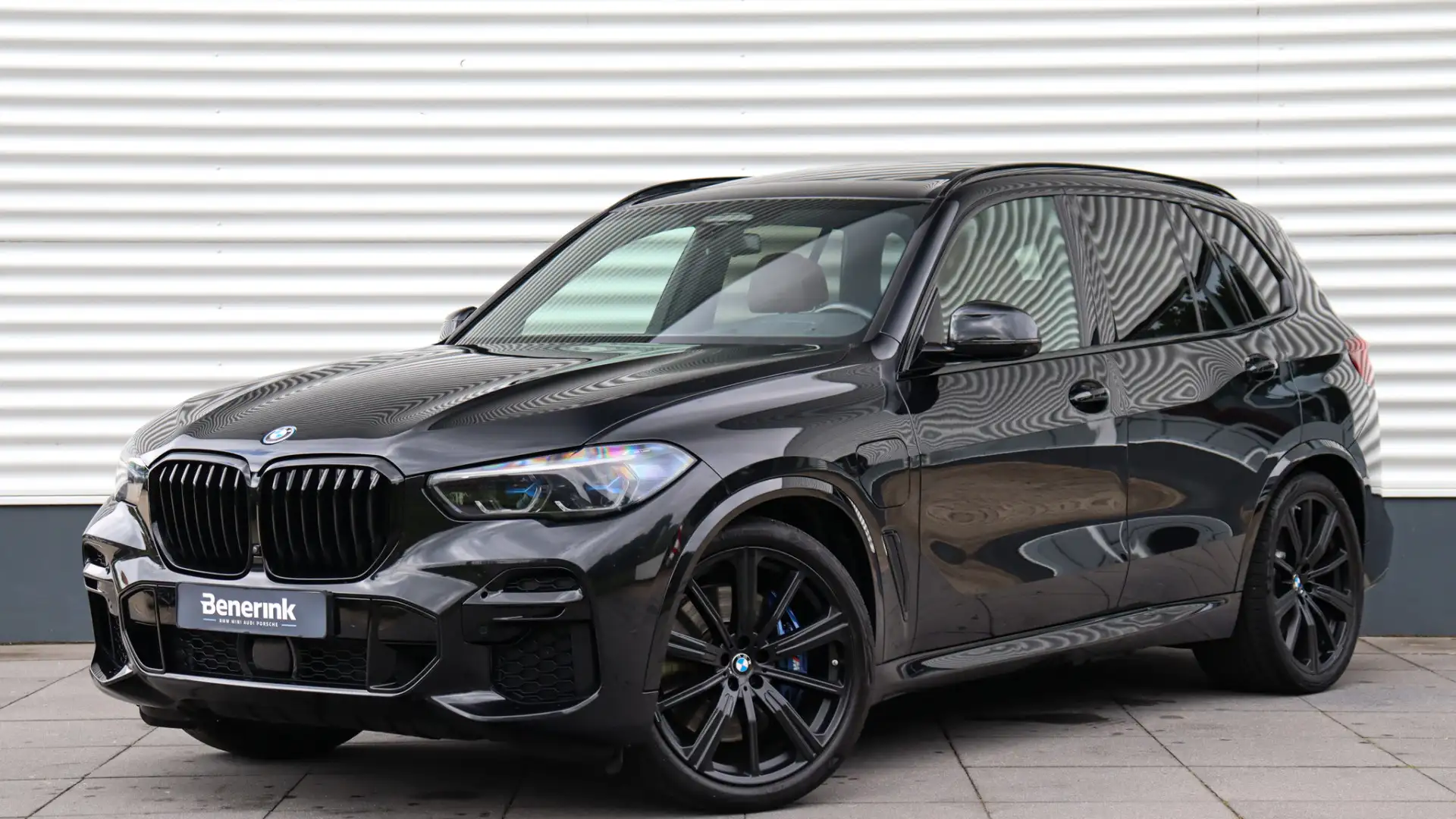 BMW X5 xDrive45e High Executive M-Sport | Stoelventilatie Zwart - 1