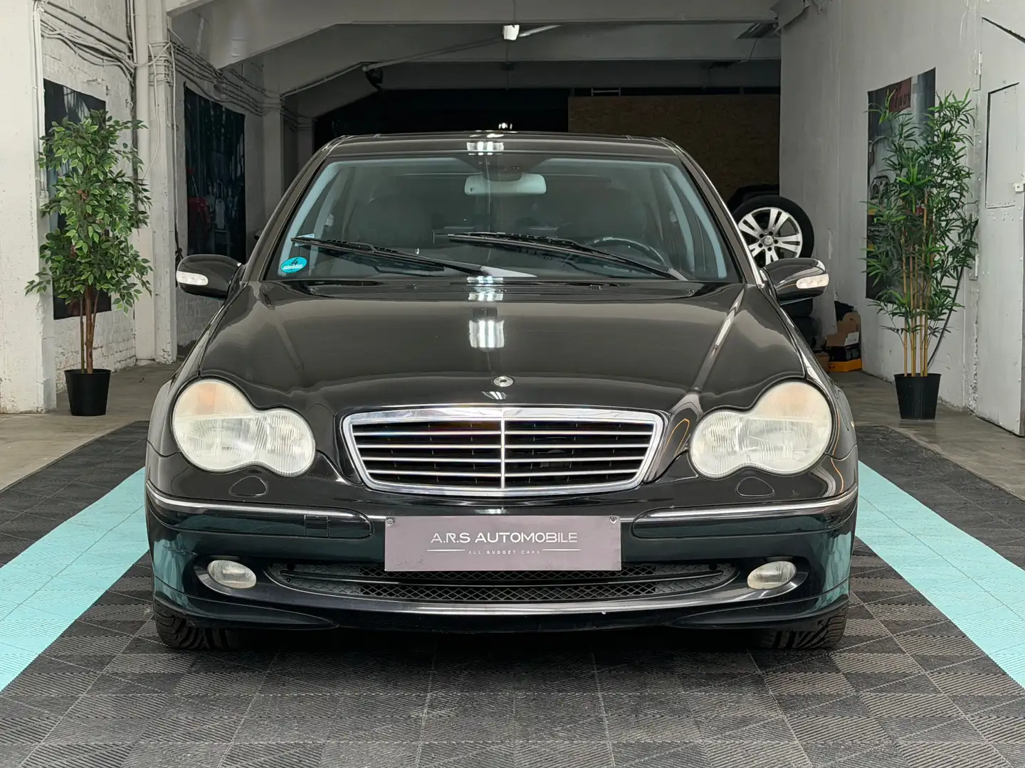 Mercedes-Benz C 240 Avantgarde - Avec contrôle technique Schwarz - 2