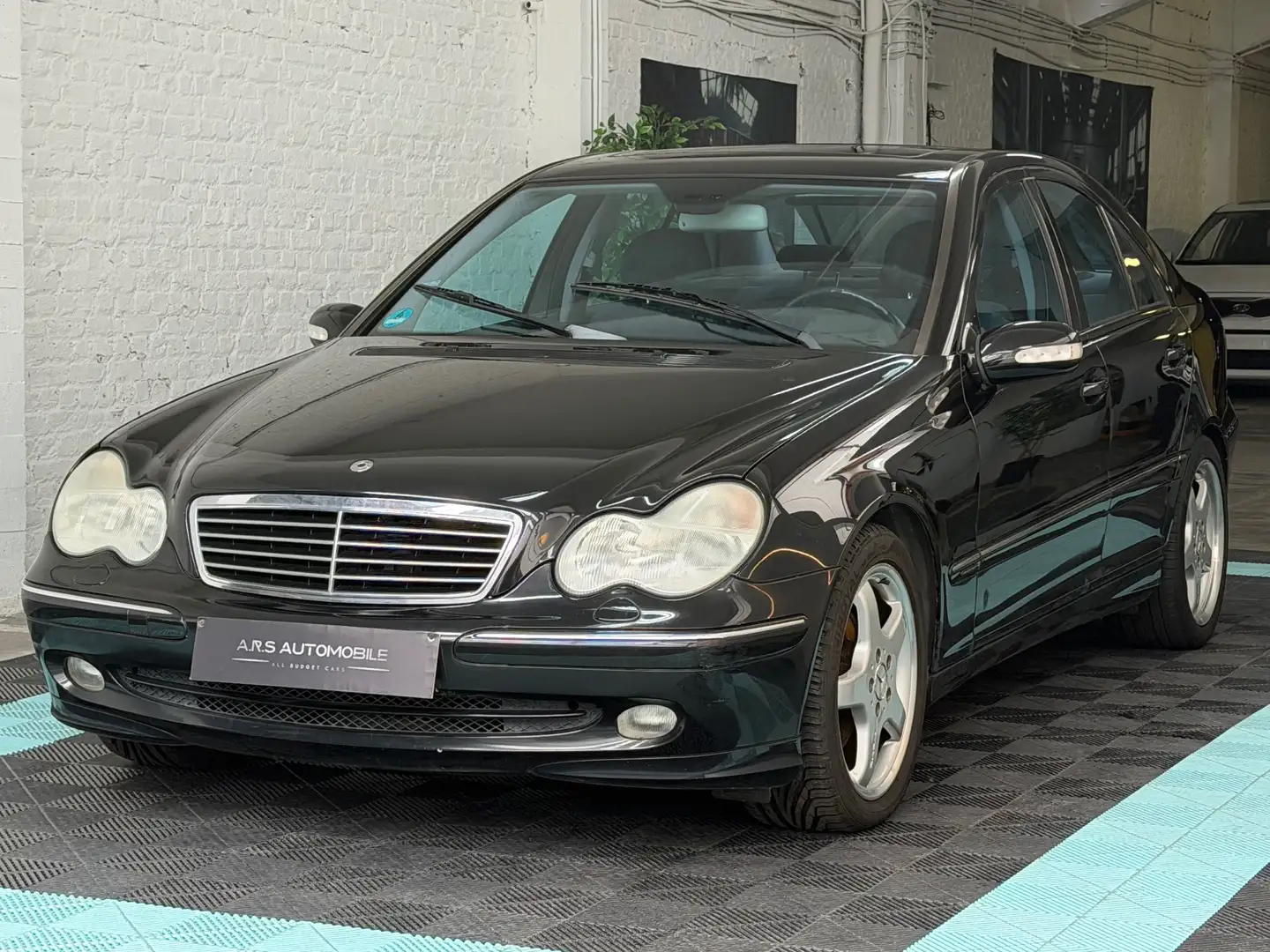 Mercedes-Benz C 240 Avantgarde - Avec contrôle technique Schwarz - 1