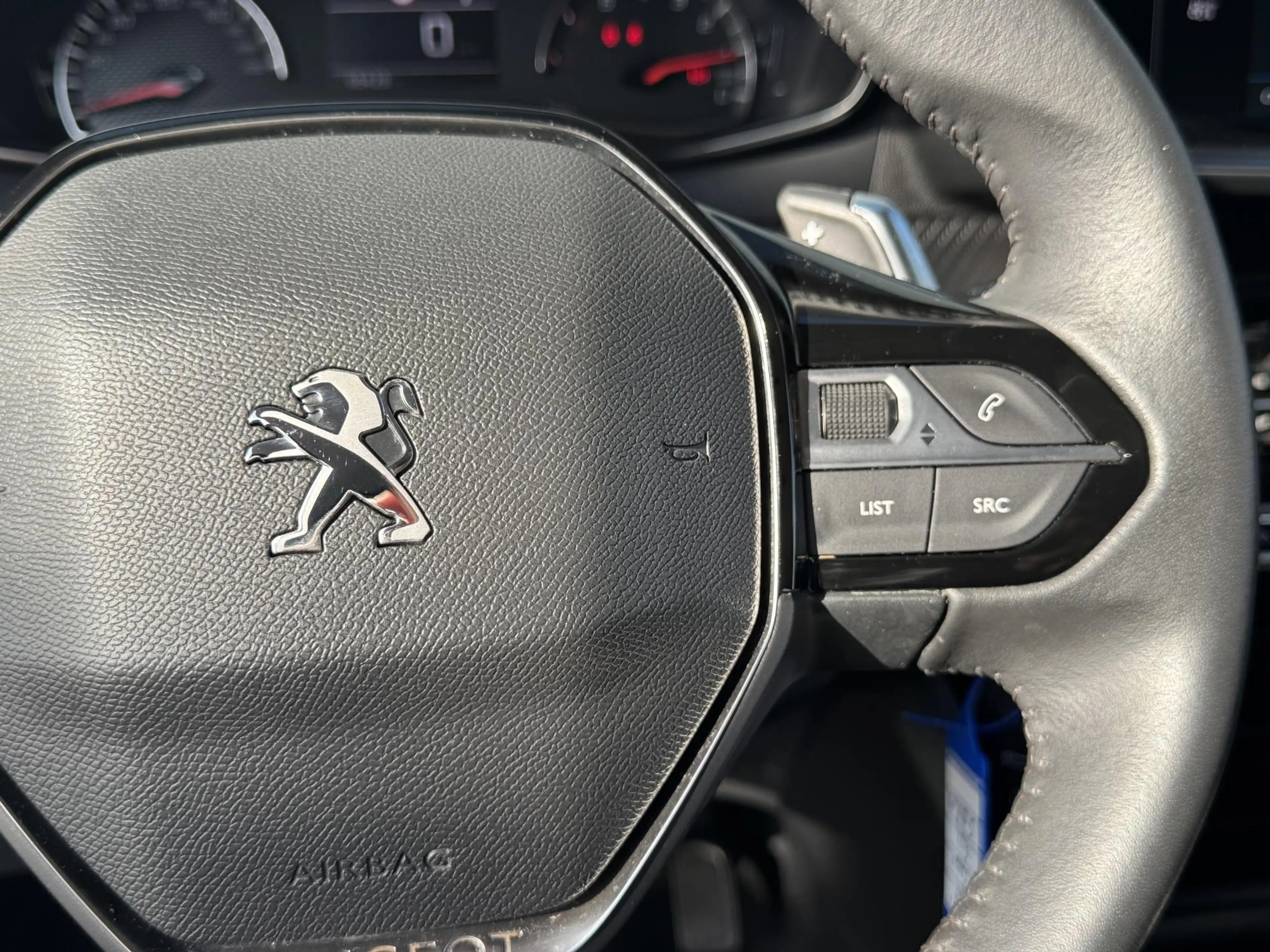 Peugeot 208 1.2 PureTech Active Pack | Automaat | Cruise Contr — photo 2