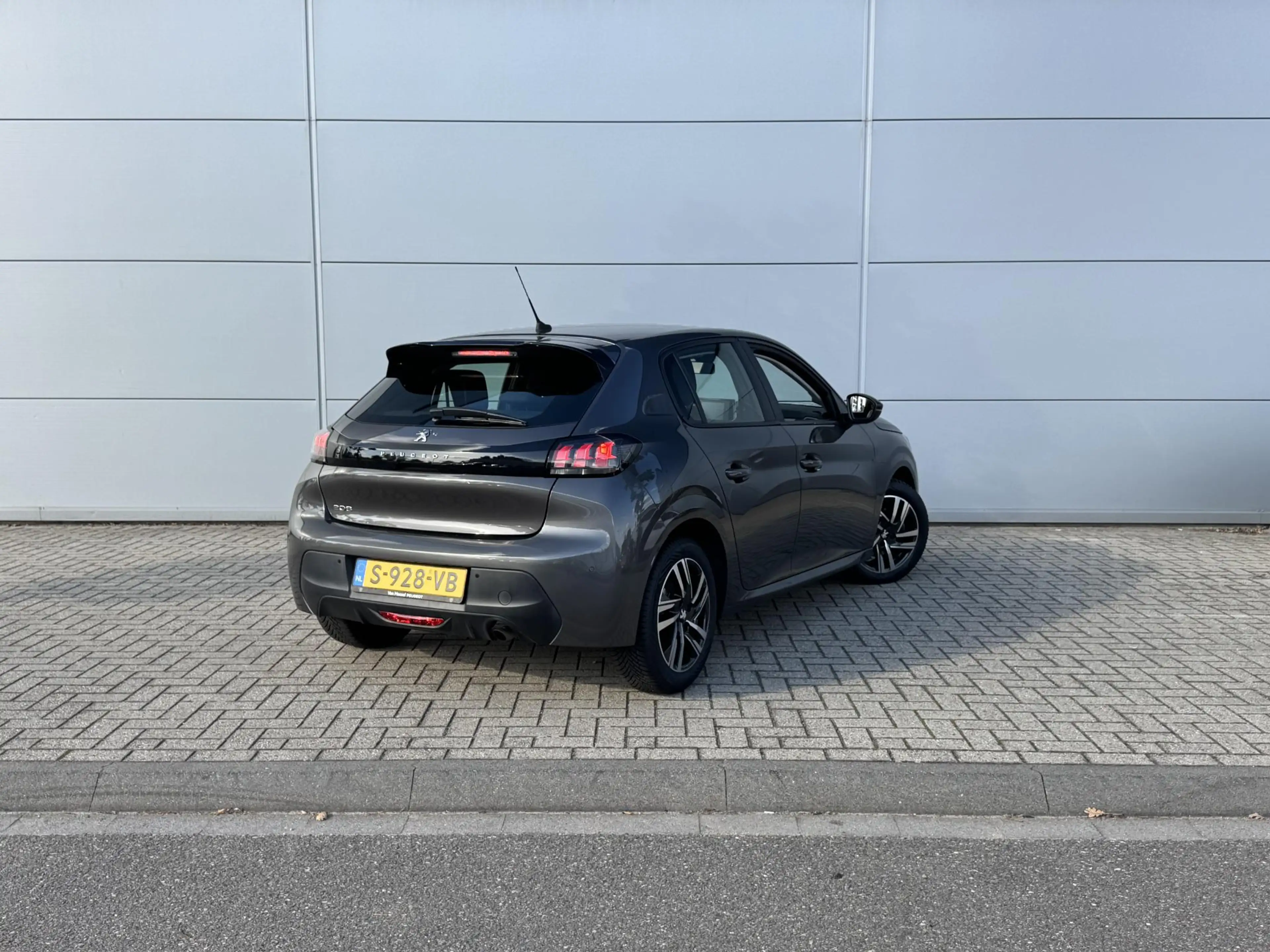 Peugeot 208 1.2 PureTech Active Pack | Automaat | Cruise Contr — photo 9