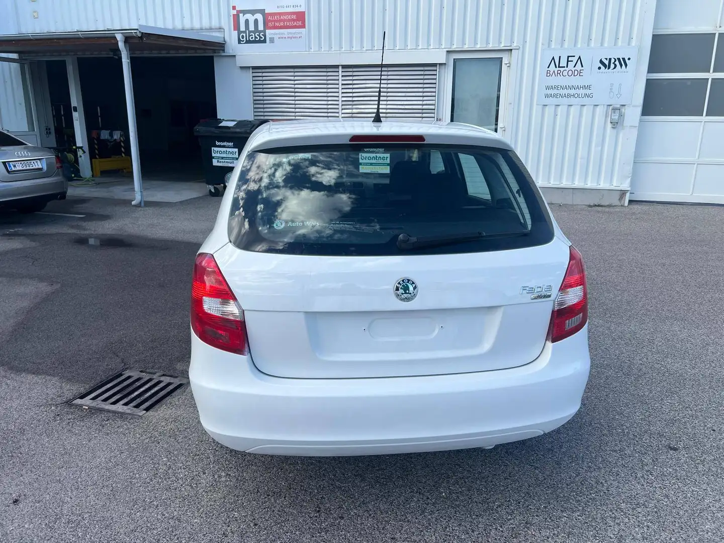 Skoda Fabia Fabia Combi Ambiente 1,4 Ambiente Weiß - 2